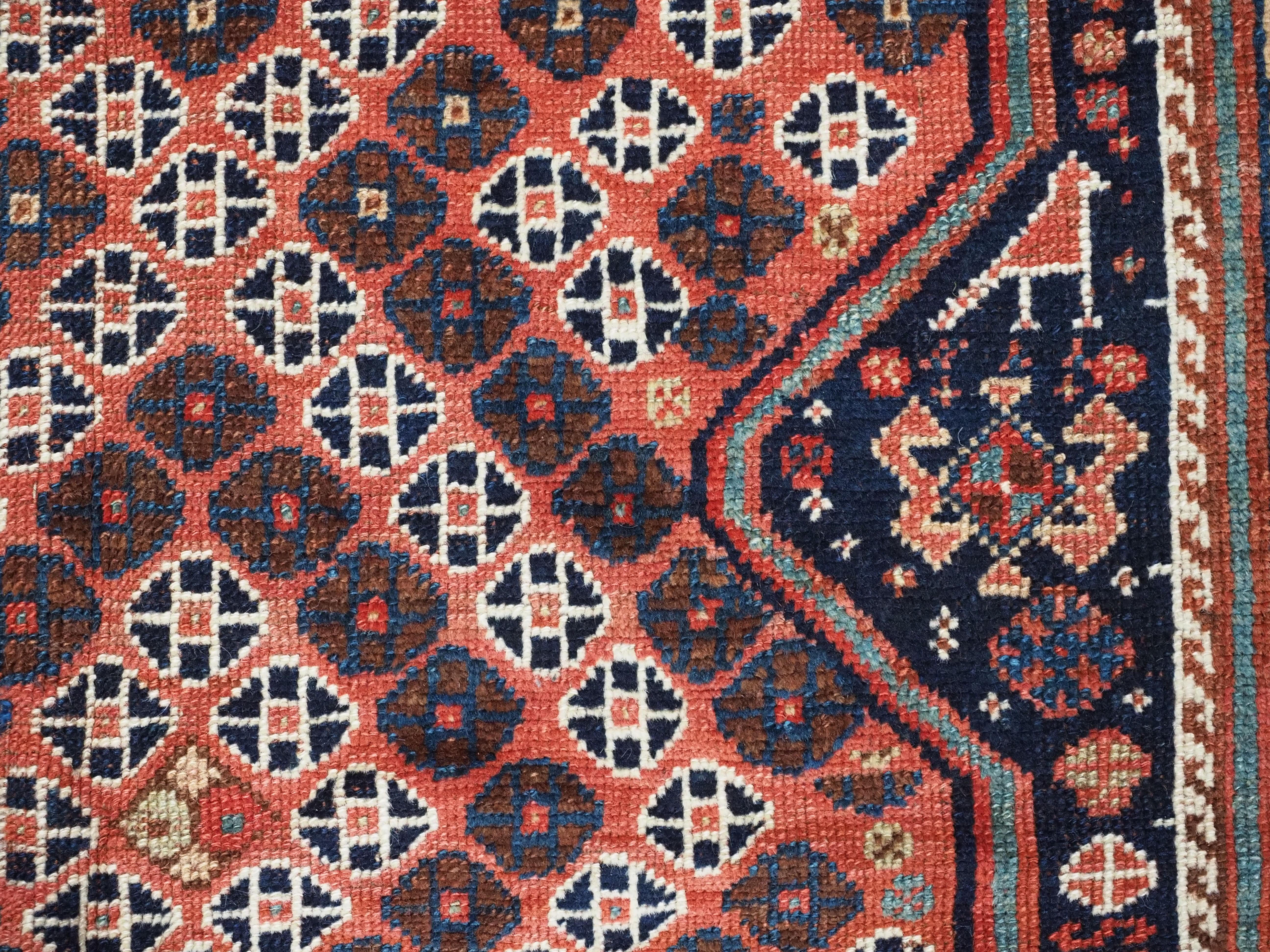 A good Antique Tribal Qashqai rug with diamond lattice design.  Circa 1880. For Sale 4