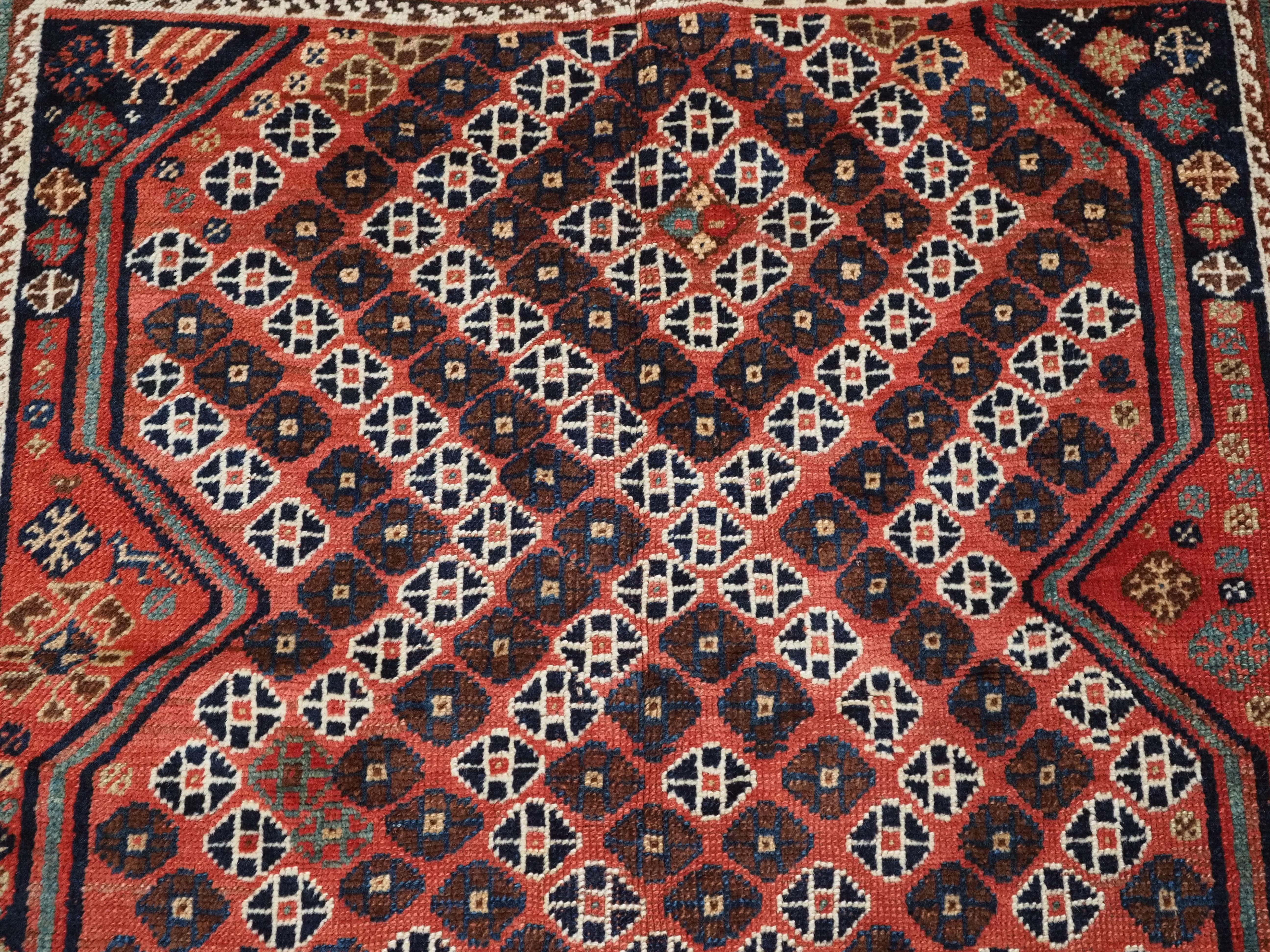 A good Antique Tribal Qashqai rug with diamond lattice design.  Circa 1880. For Sale 3