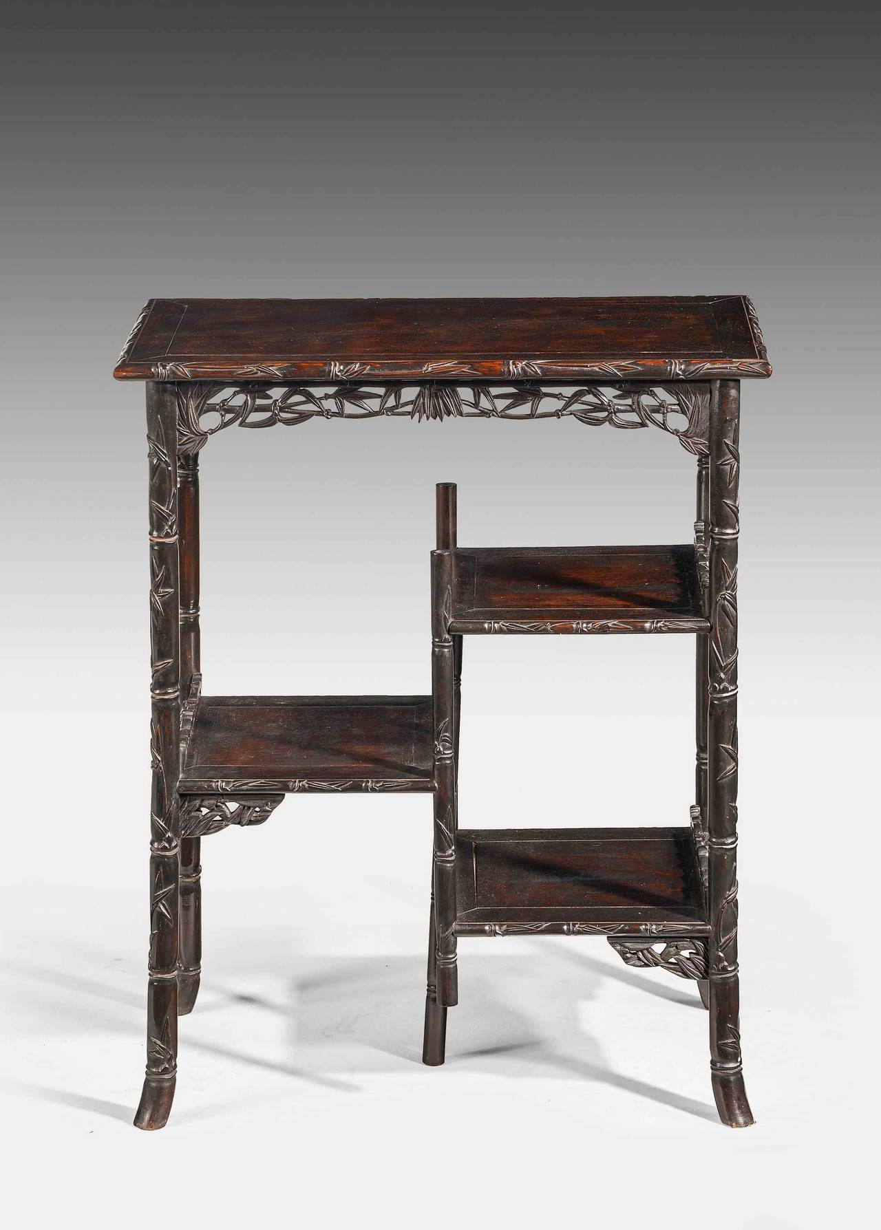 Good Chinese Hardwood Étagère 3