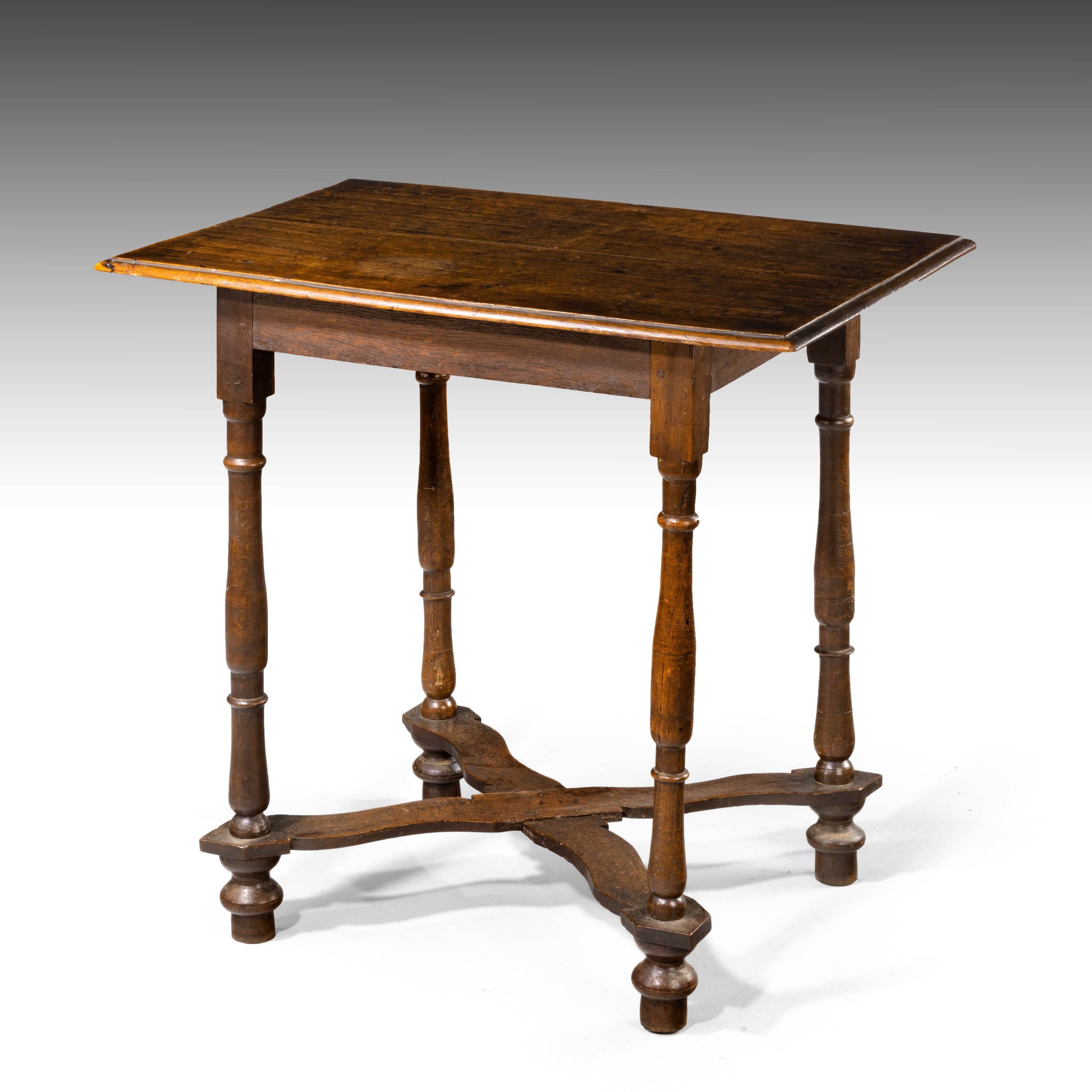 Good Early Queen Anne Period Oak Side Table In Good Condition In Peterborough, Northamptonshire