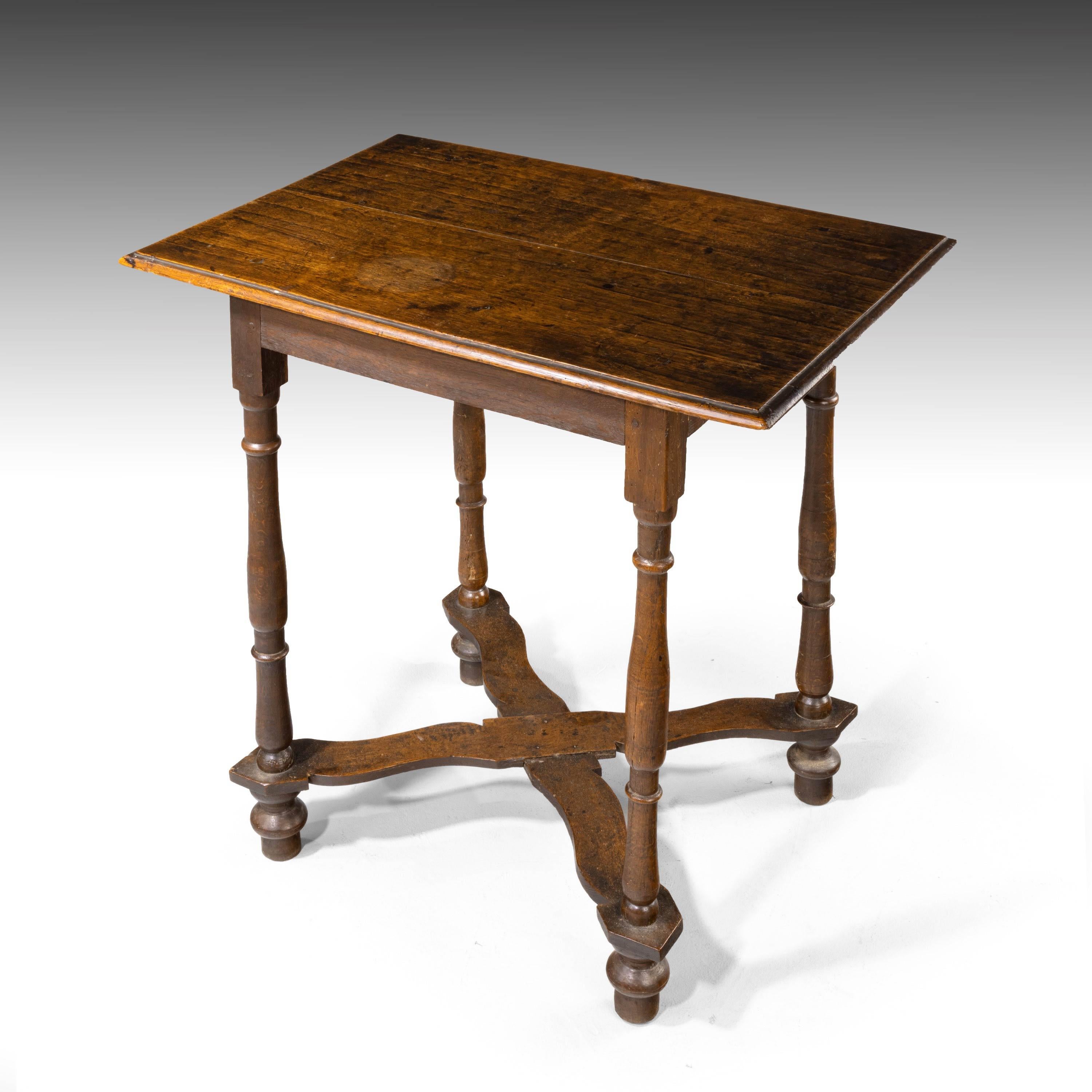 Good Early Queen Anne Period Oak Side Table 1