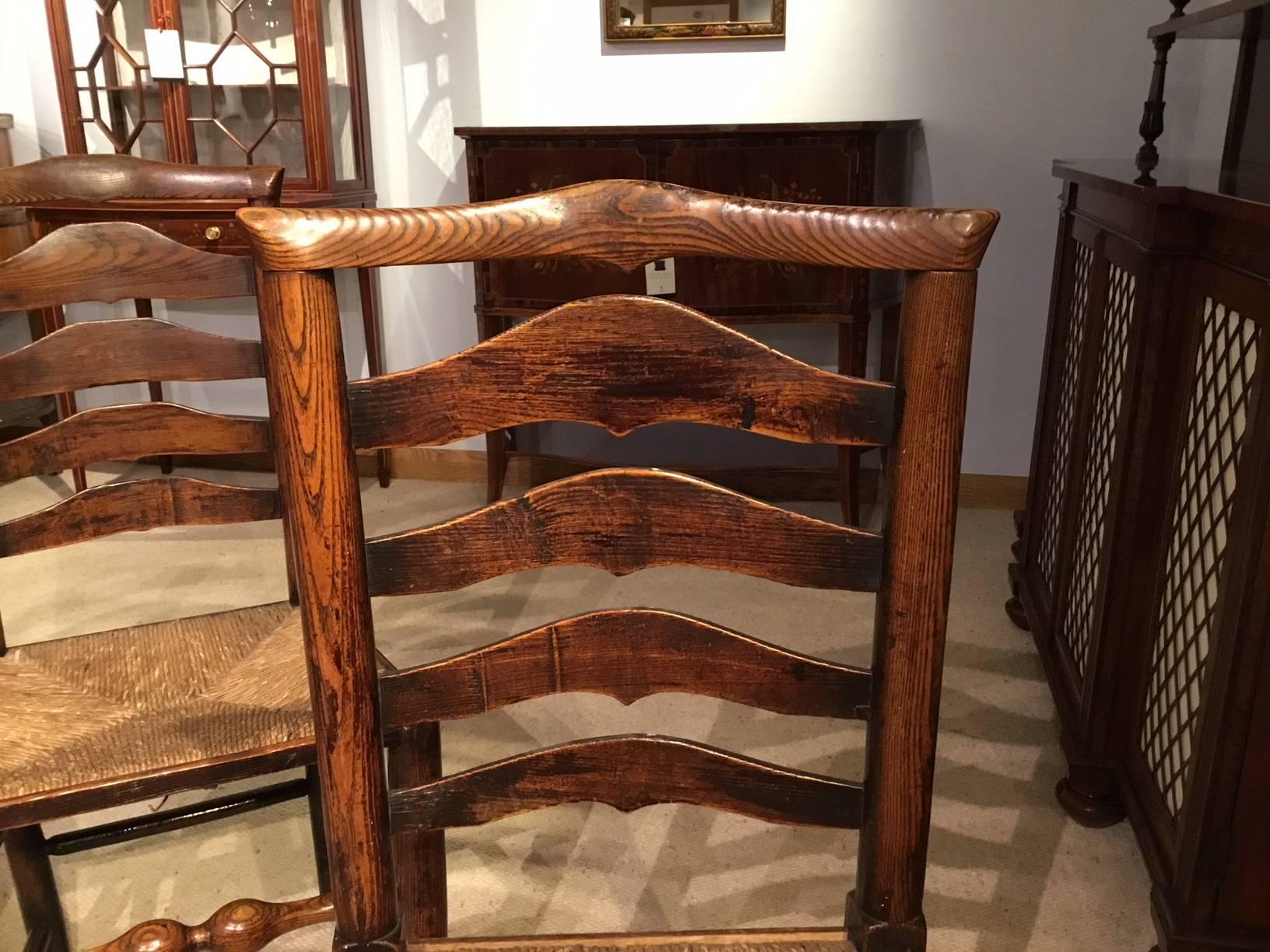Good Harlequin Set of Eight Mid-19th Century Ash and Elm Ladder Backs Chairs In Excellent Condition In Darwen, GB