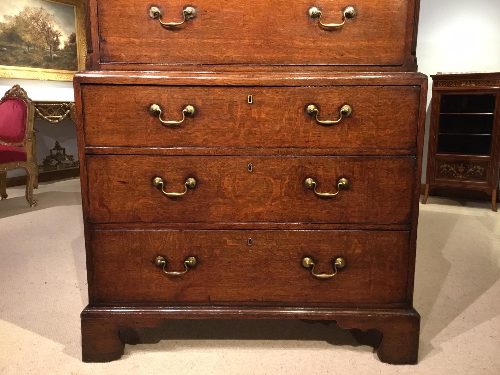 Good Oak George III Period Antique Chest on Chest 5