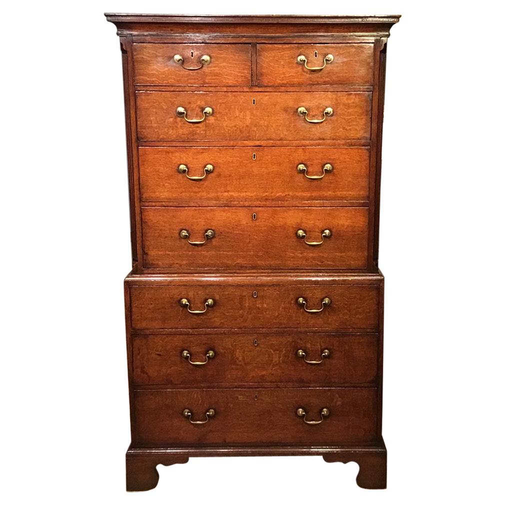Good Oak George III Period Antique Chest on Chest