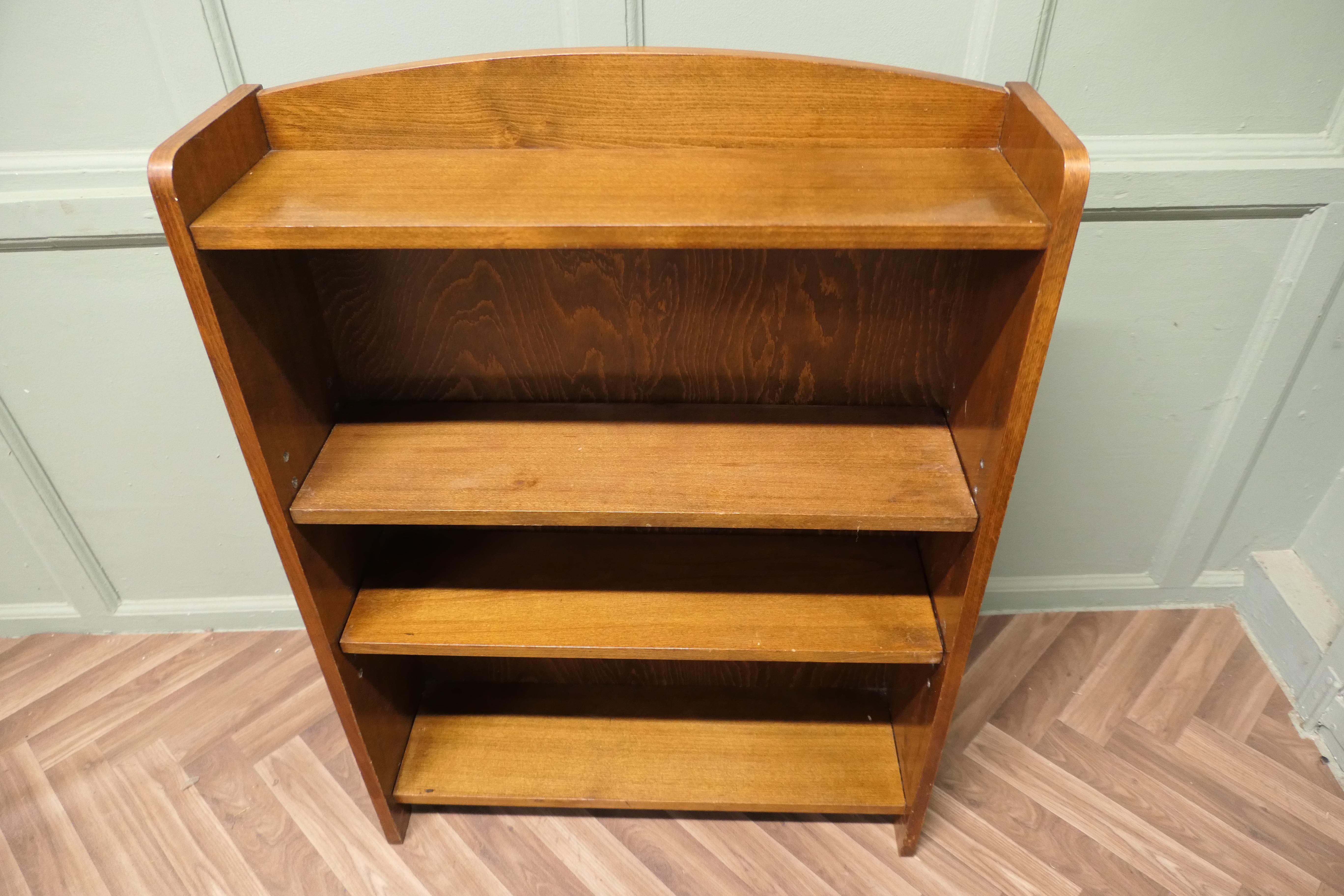A Good Oak Open Bookcase  This is a good quality Oak open book shelf For Sale 2