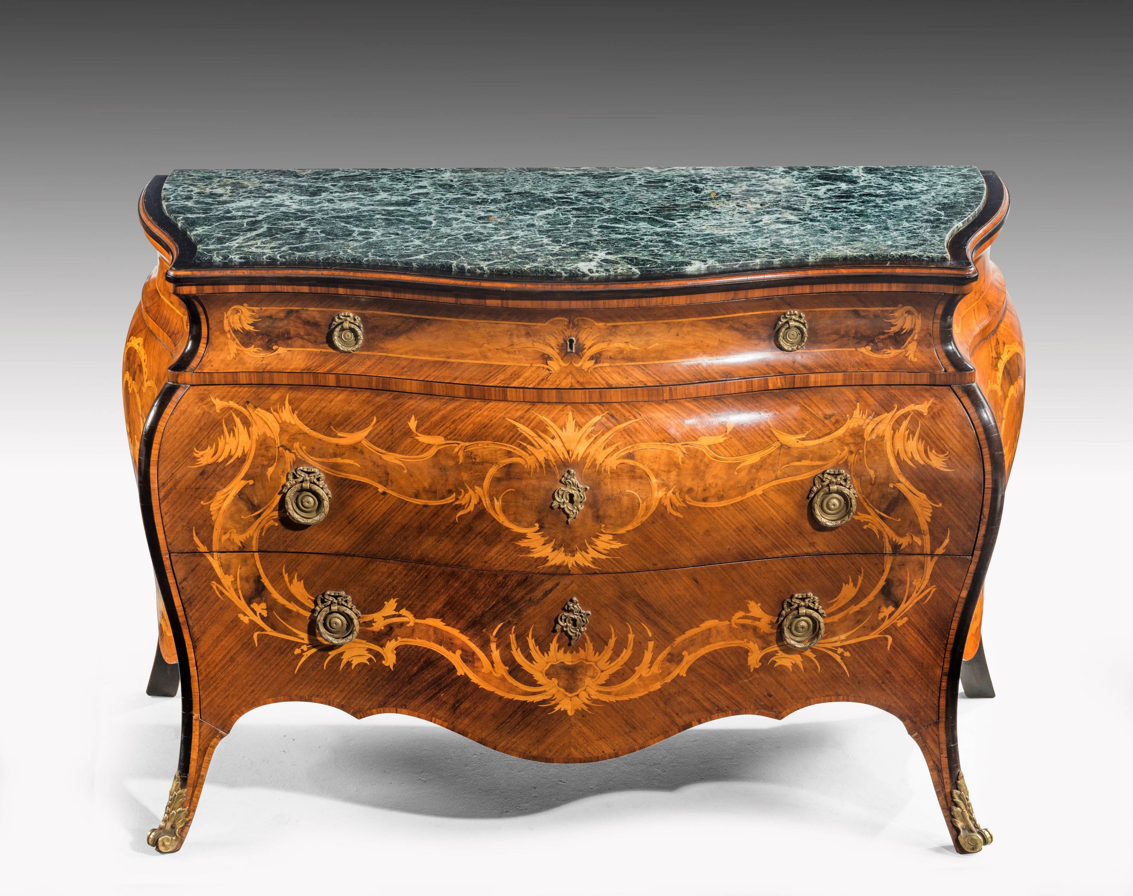 Good Pair of Northern European Walnut Parquetry and Marquetry Commodes For Sale 1