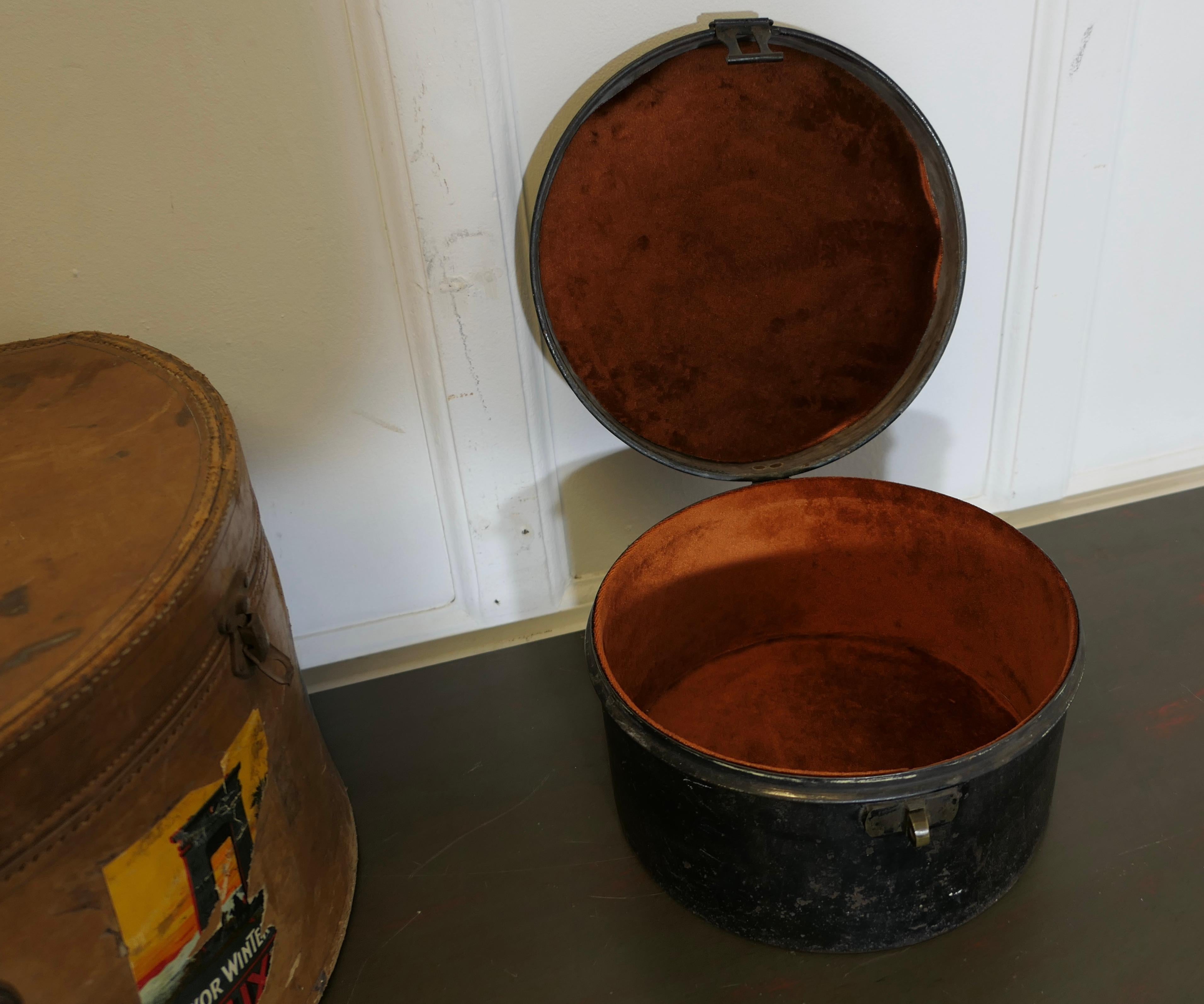 A Good Quality 19th Century Leather Hat Box and One Metal For Sale 2