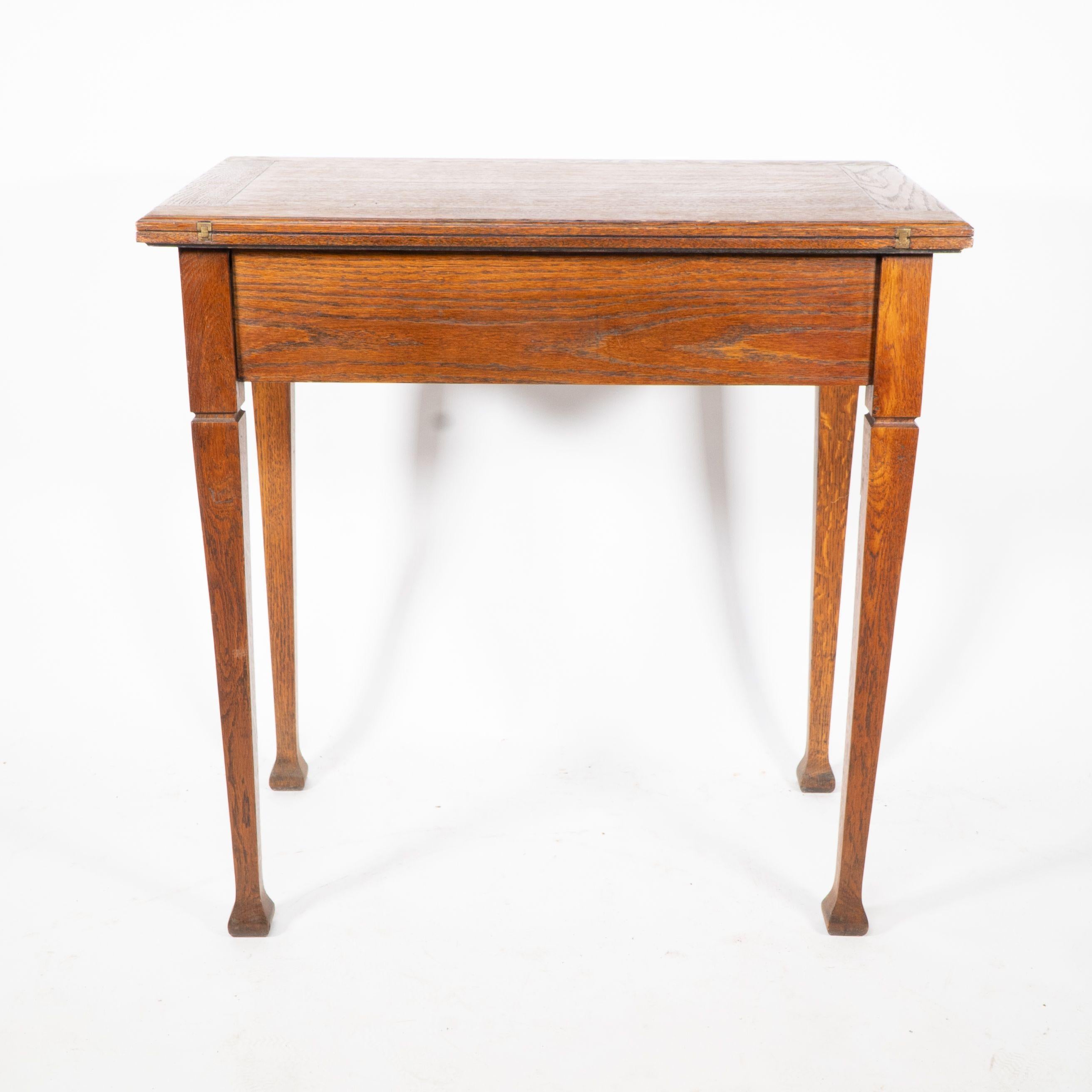 Early 20th Century A good quality Arts and Crafts single drawer card or games table For Sale