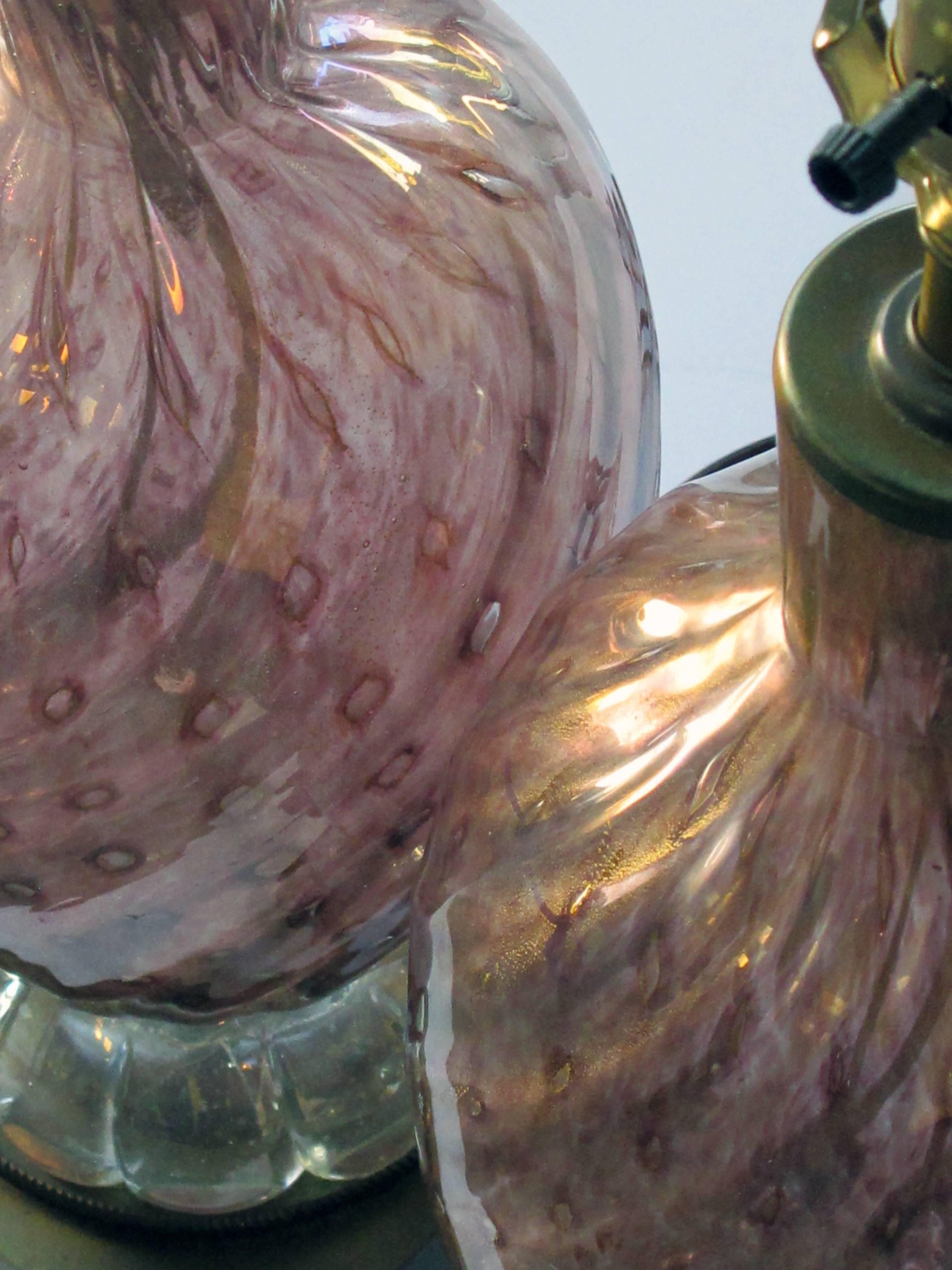 Italian Good Quality Pair of Murano Seguso Midcentury Aubergine Glass Lamps For Sale
