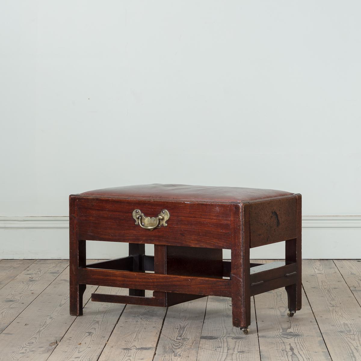 A Good Set of Mid 18th Century Mahogany Metamorphic Library Steps In Good Condition For Sale In London, GB