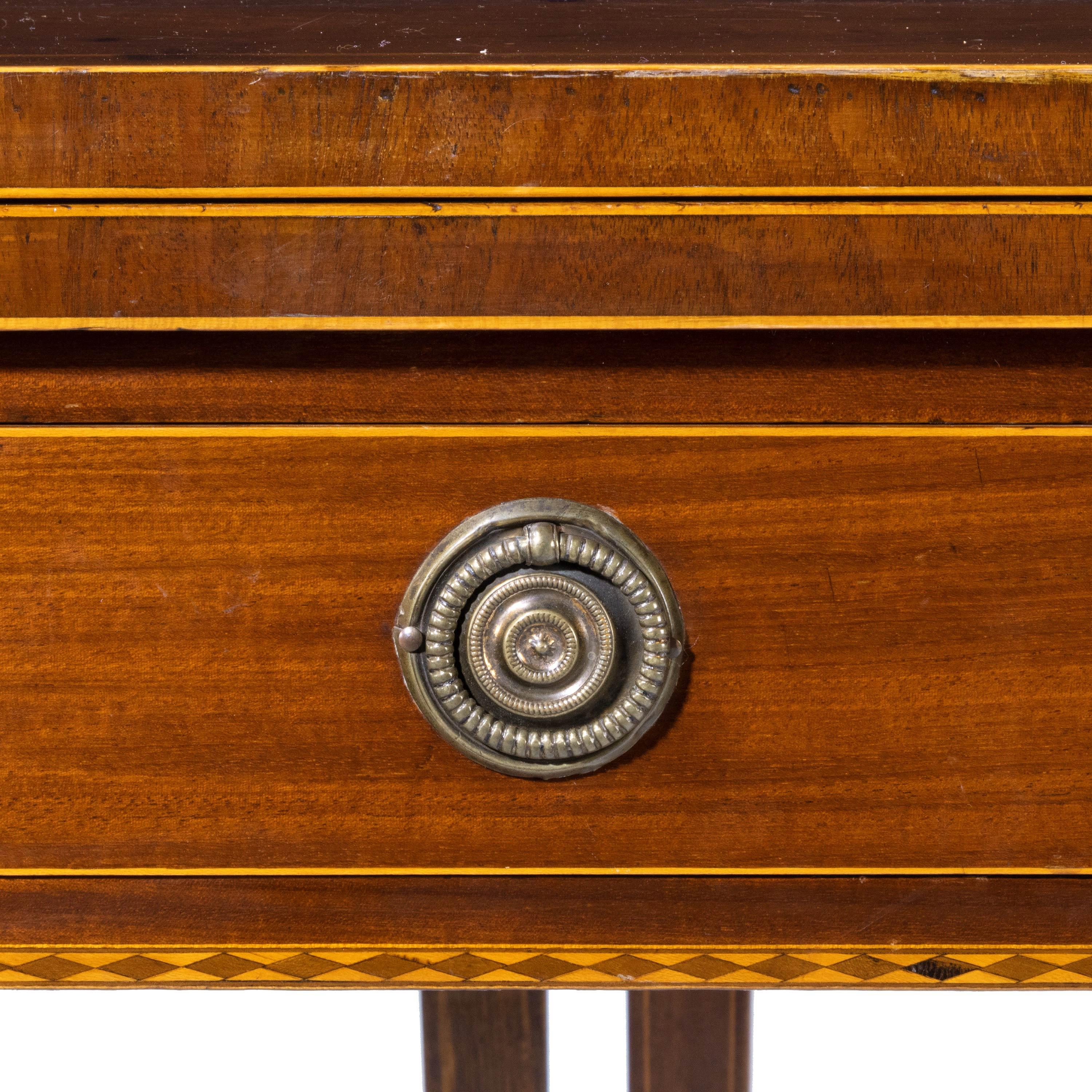 Good Sheraton Period Mahogany Tea Table In Good Condition In Peterborough, Northamptonshire