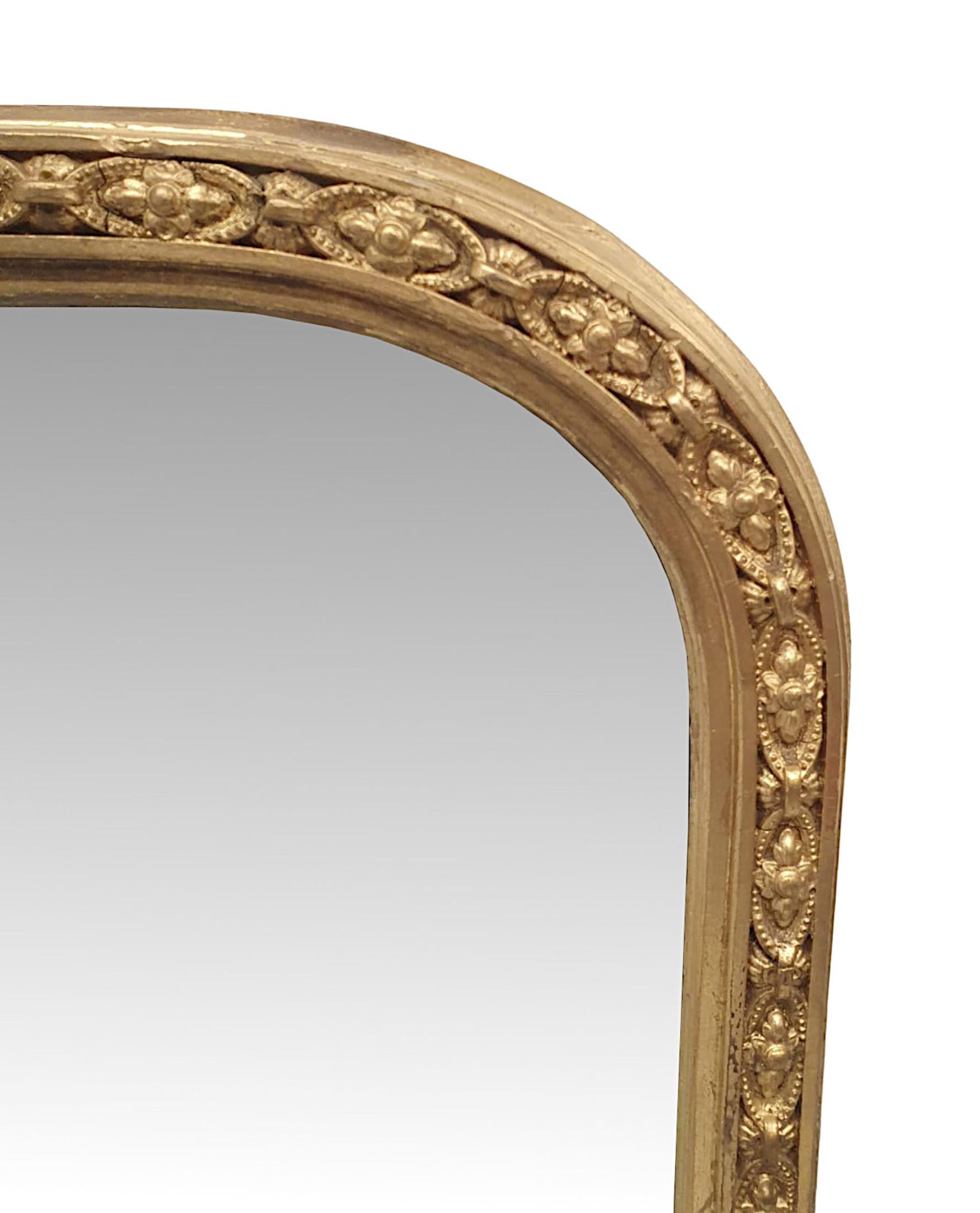 A Gorgeous 19th Century Giltwood Overmantle Mirror In Good Condition For Sale In Dublin, IE
