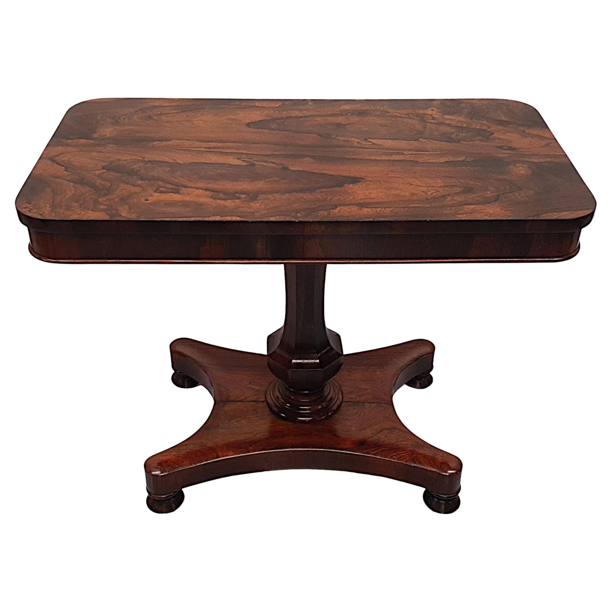  Magnifique table d'appoint ou de centre en bois fruitier du début du 19ème siècle