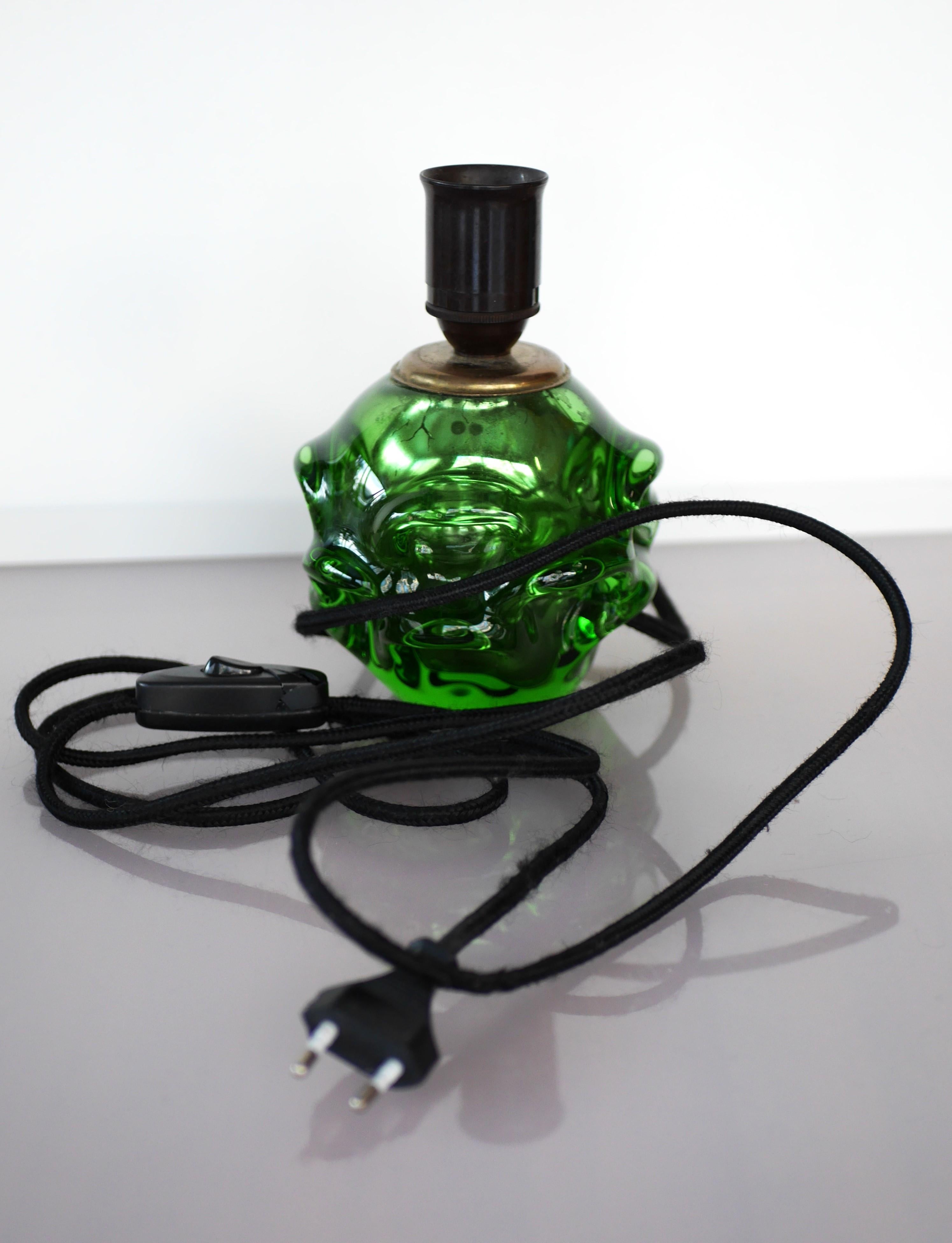 A Gorgeous Emerald Green Glass Lamp by Börne Augustsson for Åseda, Sweden In Good Condition In Skarpnäck, SE