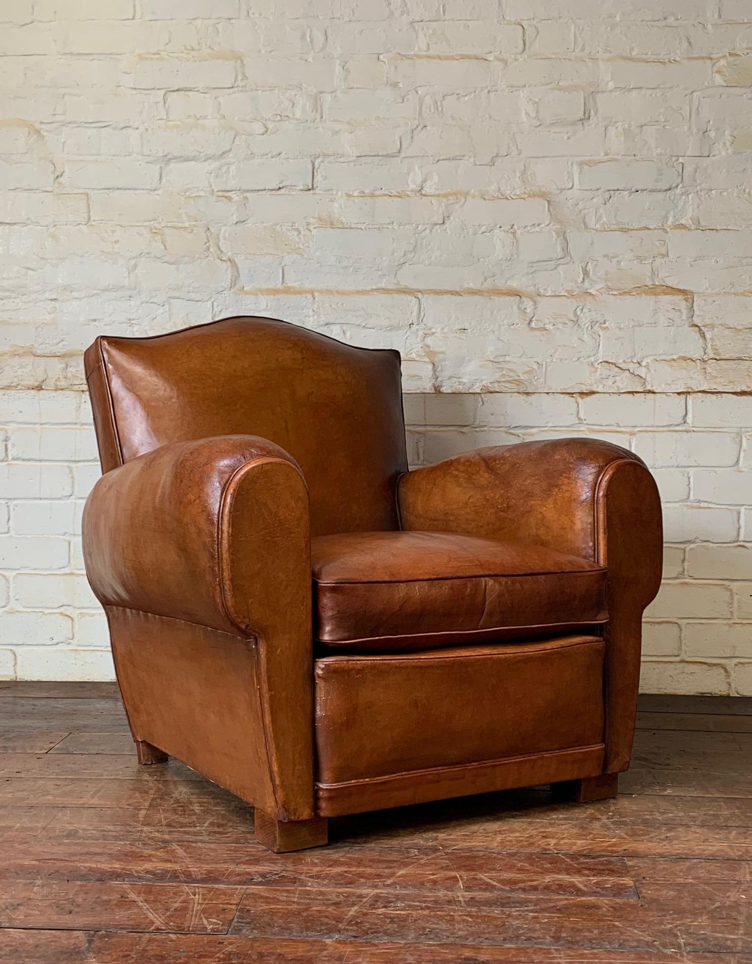A Gorgeous French Leather Club Chair, Chapeau de Gendarme in Caramel, C 1950’s In Good Condition In Hastings, GB