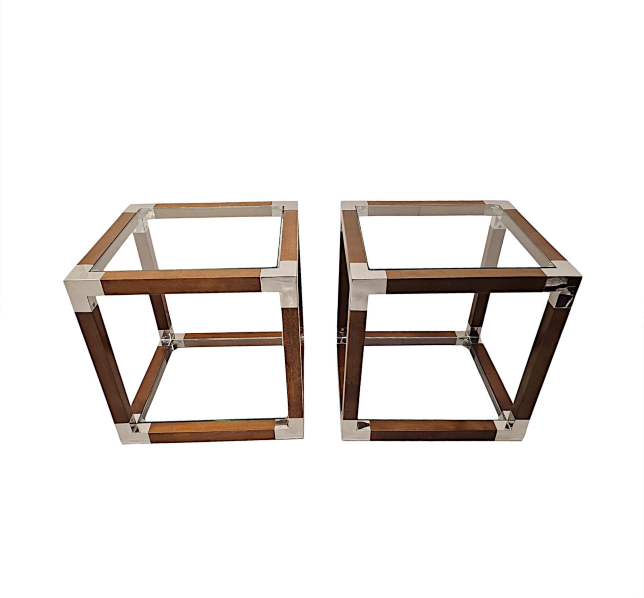 A Gorgeous Pair of Cherrywood and Glass Side Tables In New Condition For Sale In Dublin, IE