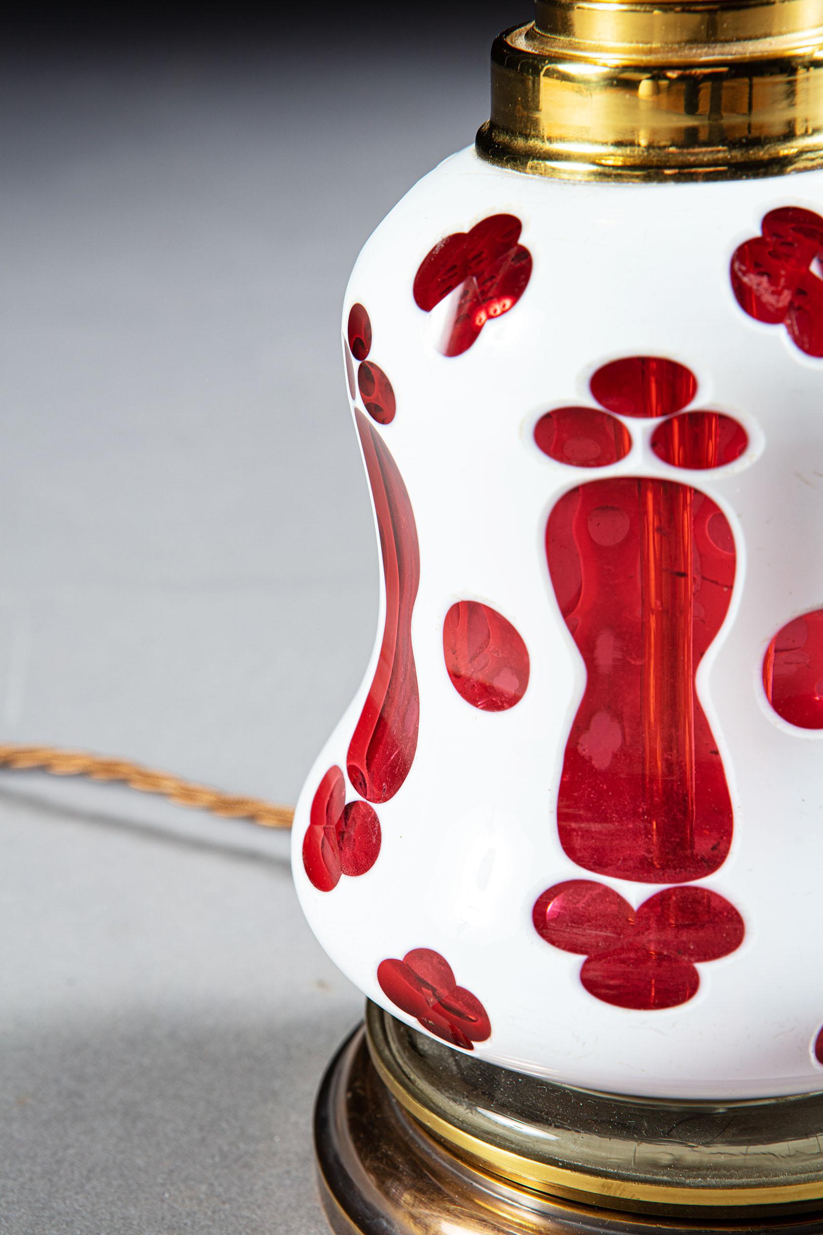 Gothic Red and White Glass Lamp with Brass Base In Good Condition For Sale In London, GB