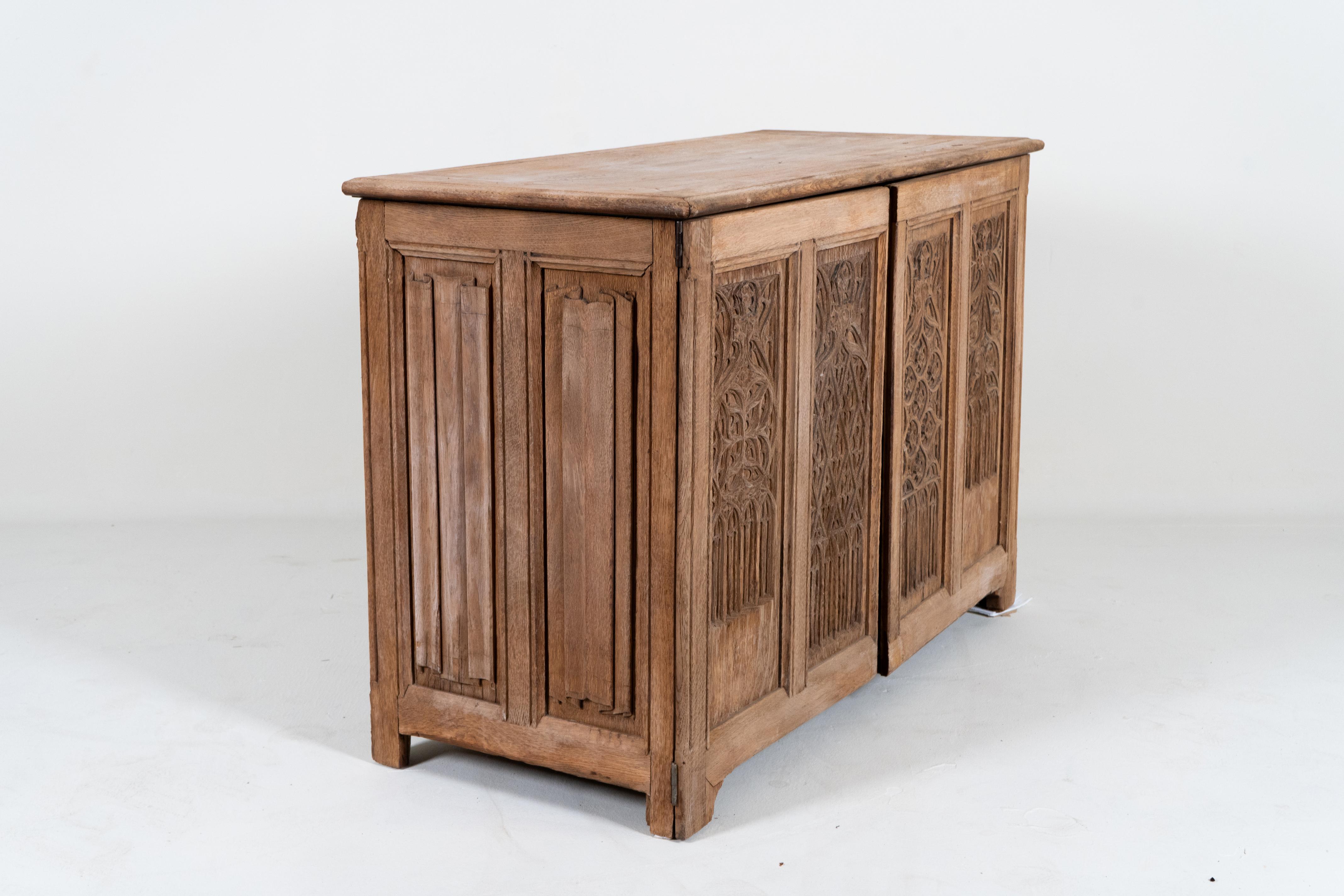 A Gothic Revival French Oak Chest, c.1880 In Good Condition In Chicago, IL