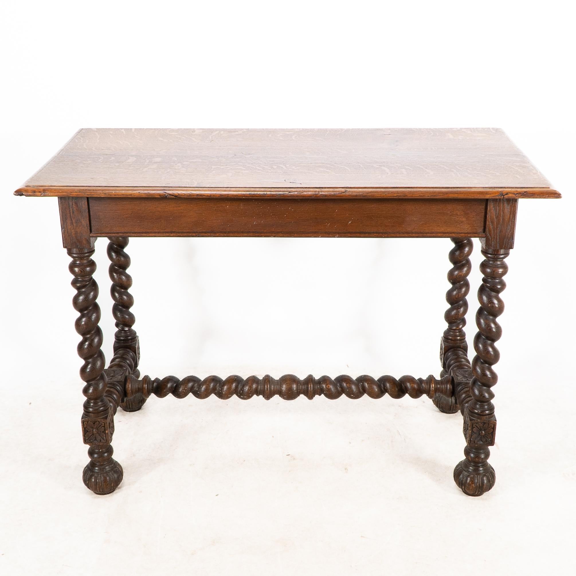Mesa de centro o de recibidor de roble aserrado en cuartos, estilo renacimiento gótico en Bueno estado para la venta en London, GB