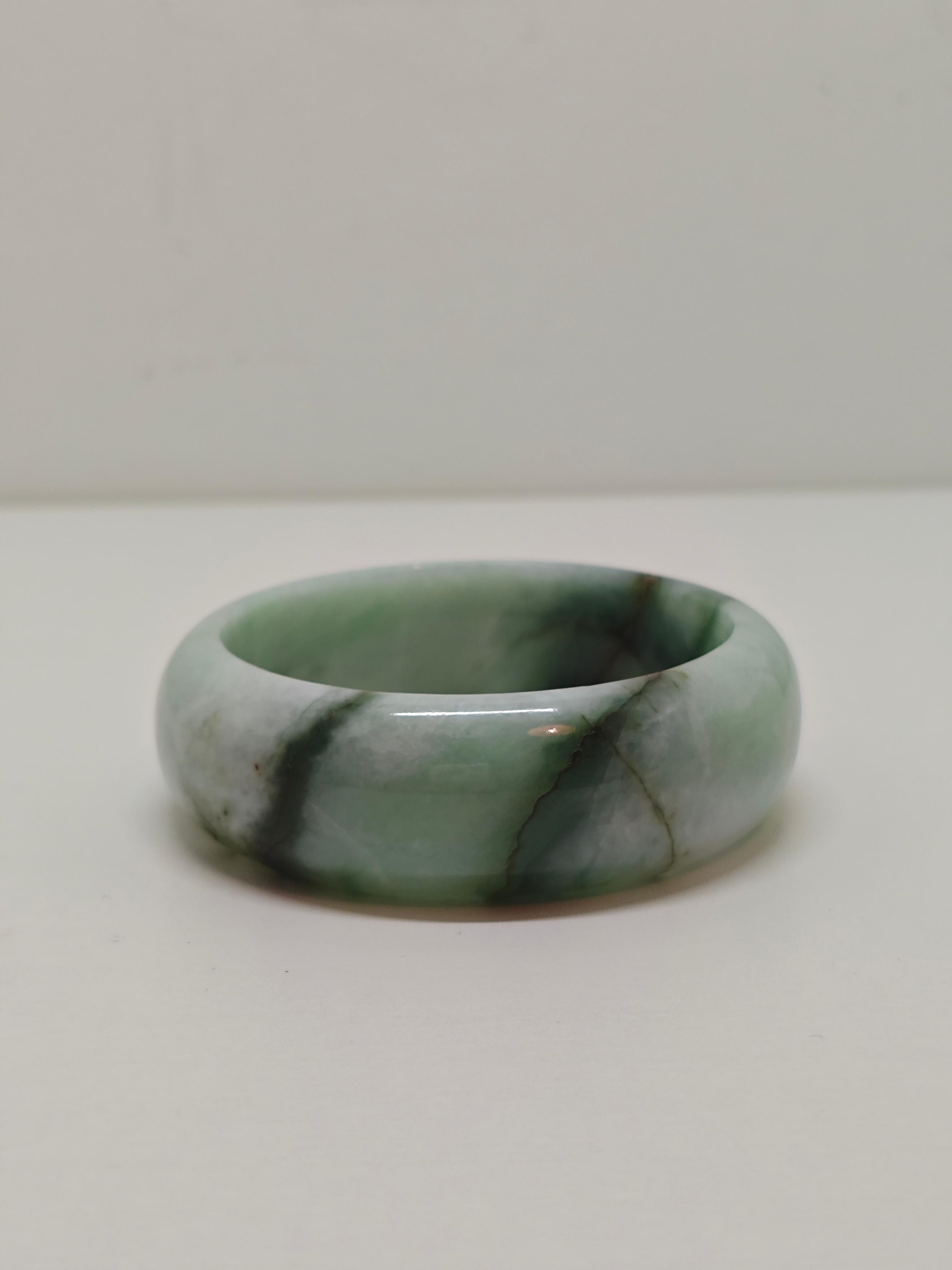 Brazalete grueso con dibujo de mármol verde Feicui de grado A en venta 1