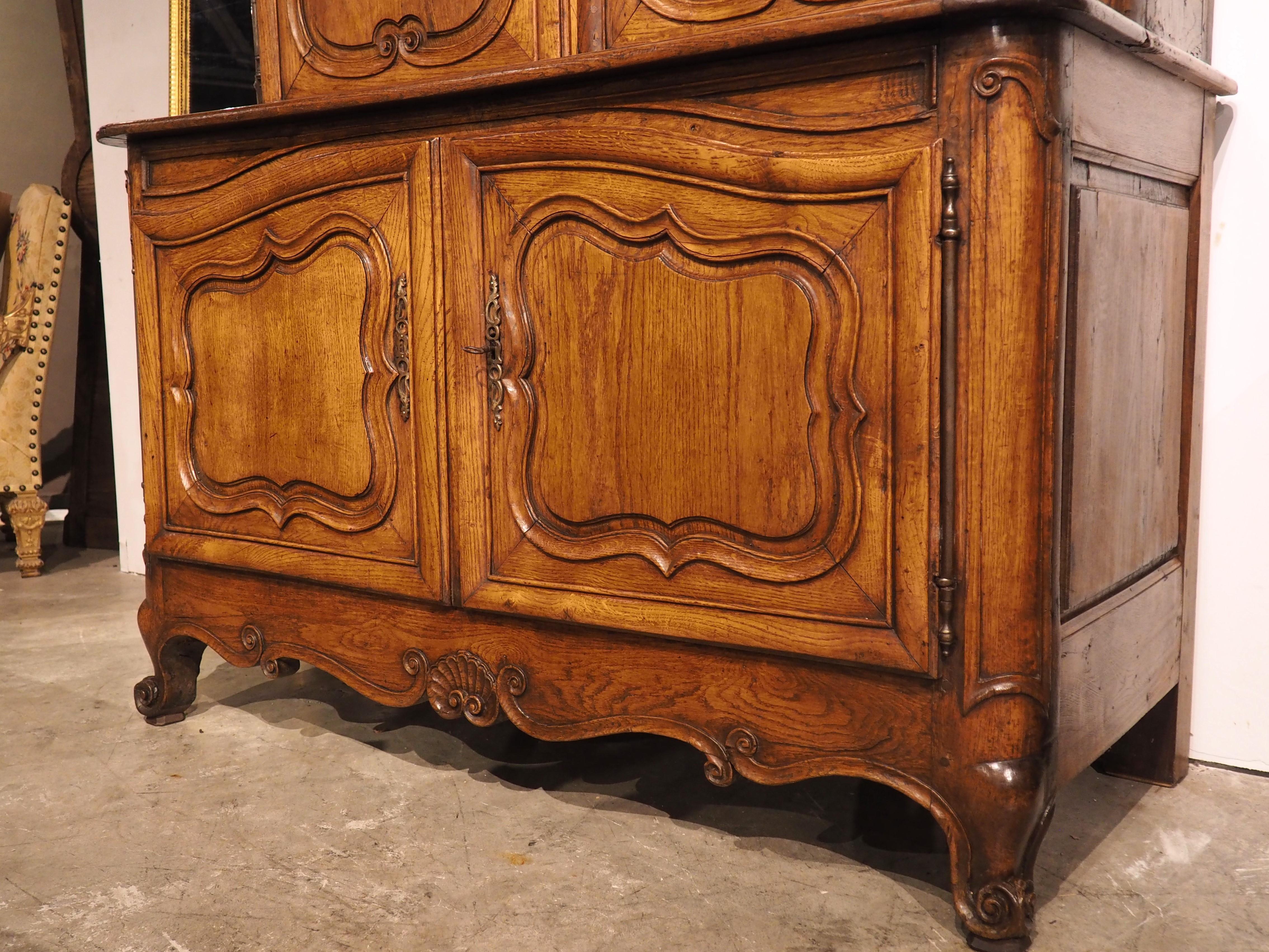 A Grand 18th Century French Oak Buffet Deux Corps from the Perche Region In Good Condition For Sale In Dallas, TX