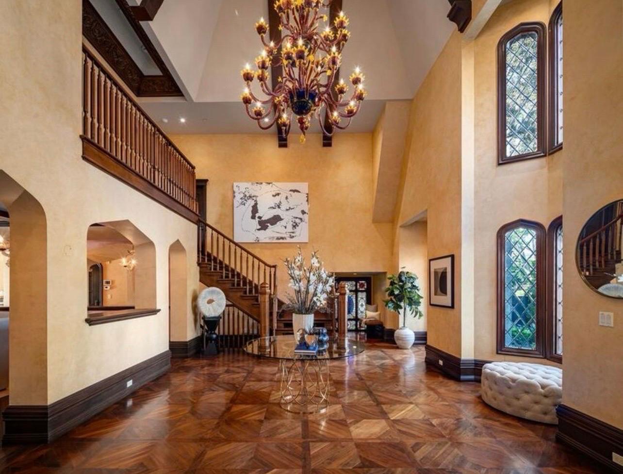 Other A Grand Custom-Commissioned Murano Amethyst & Amber 36-Arm Chandelier & Sconces For Sale