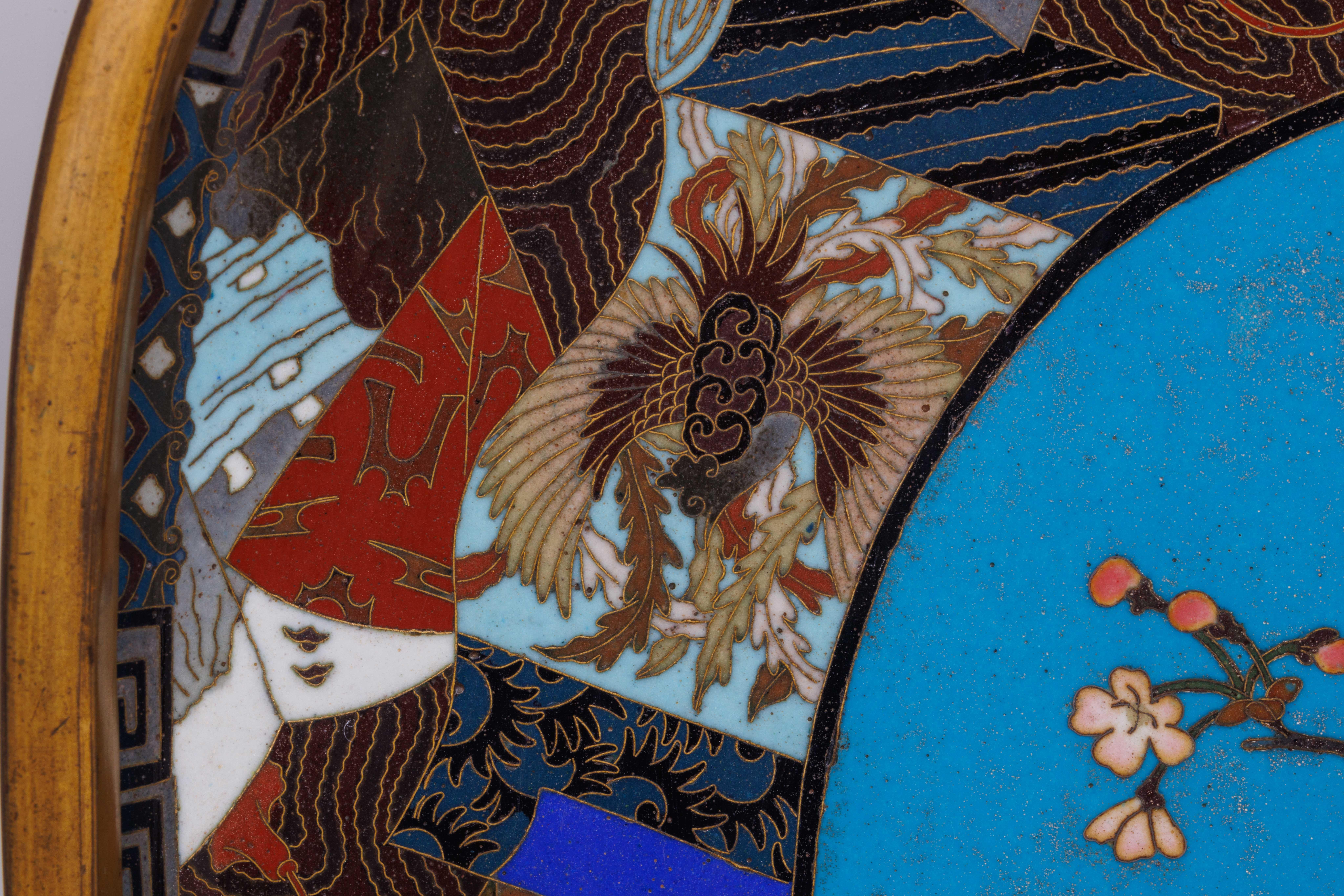 Plateau en émail cloisonné Grand Meiji avec fleurs de cerisier et oiseaux en vente 4