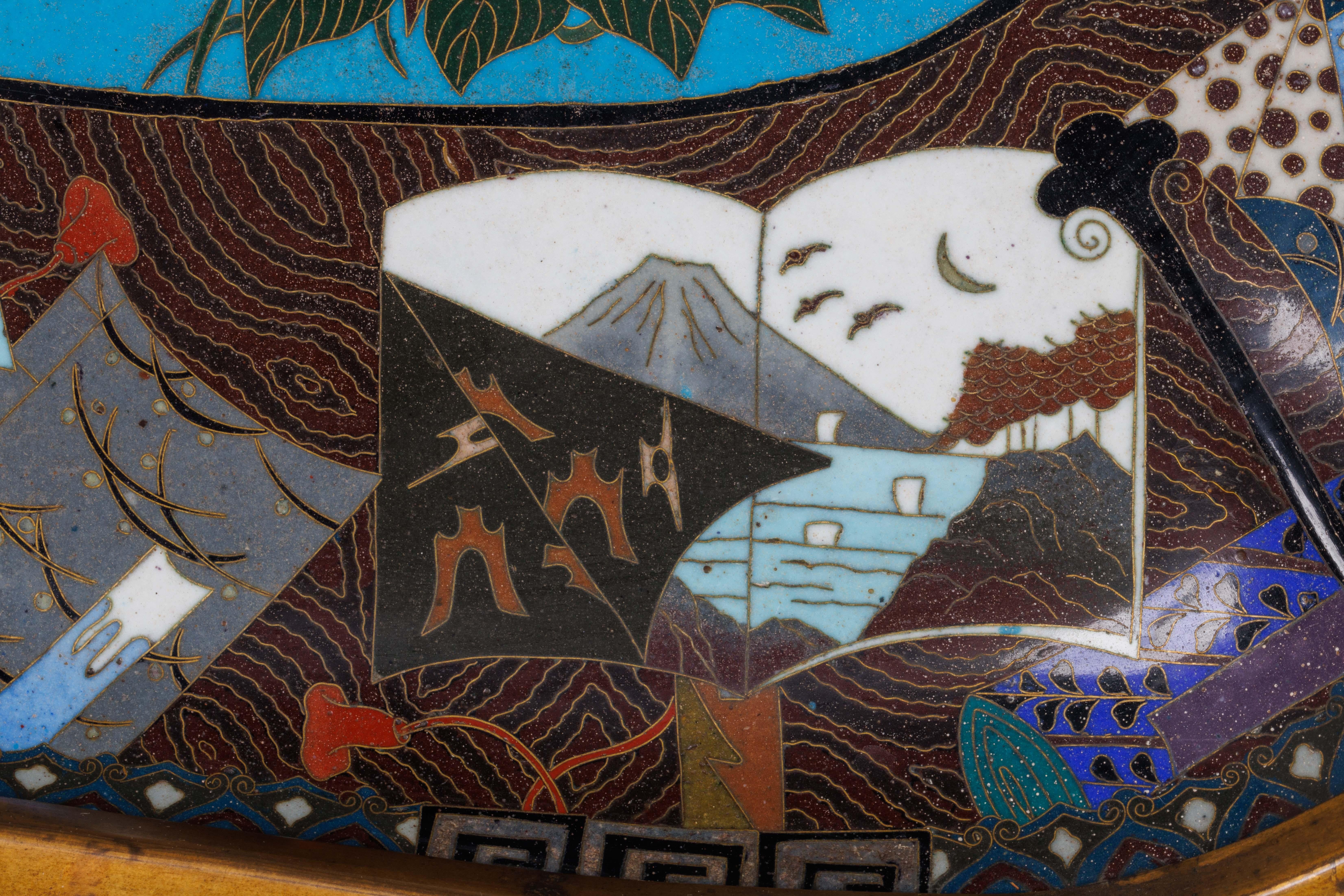 Plateau en émail cloisonné Grand Meiji avec fleurs de cerisier et oiseaux en vente 2