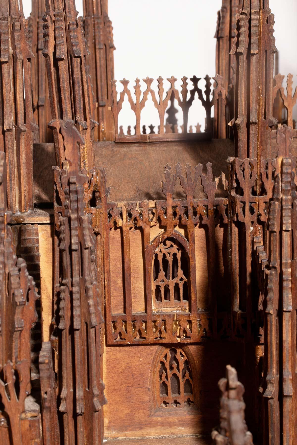 A Grand Tour wooden maquette, depicting the Cathedral of Milan, Italy circa 1880 For Sale 7