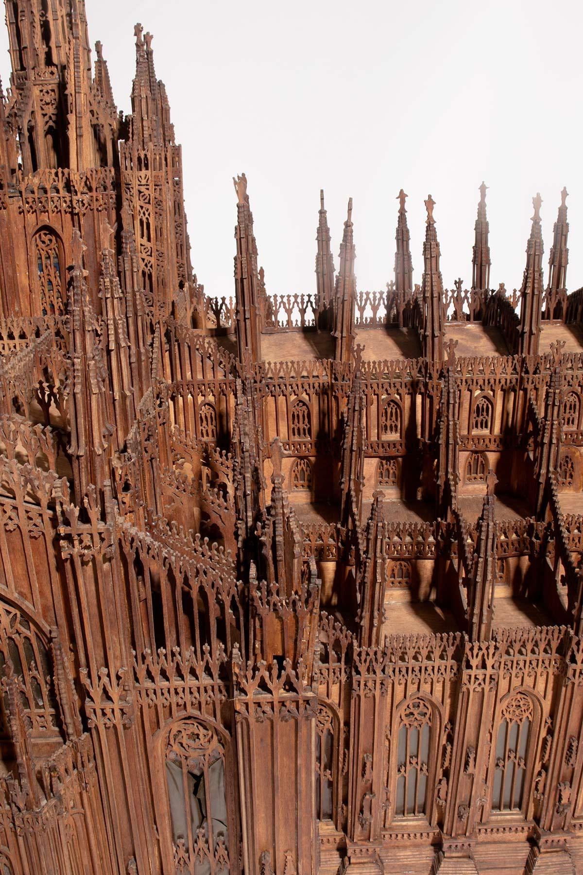 A Grand Tour wooden maquette, depicting the Cathedral of Milan, Italy circa 1880 For Sale 10