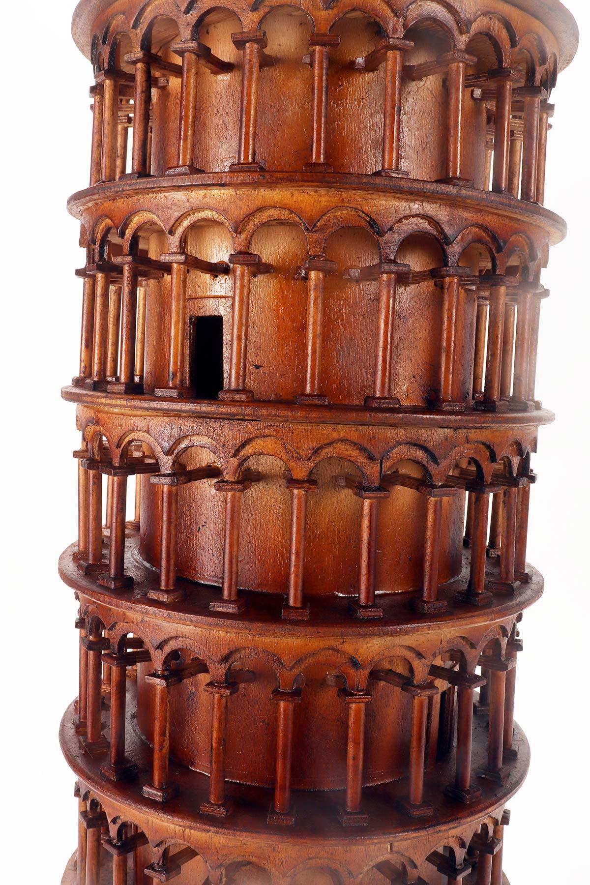 A Grand Tour wooden maquette, depicting the Tower of Pisa, Italy circa 1880 For Sale 4