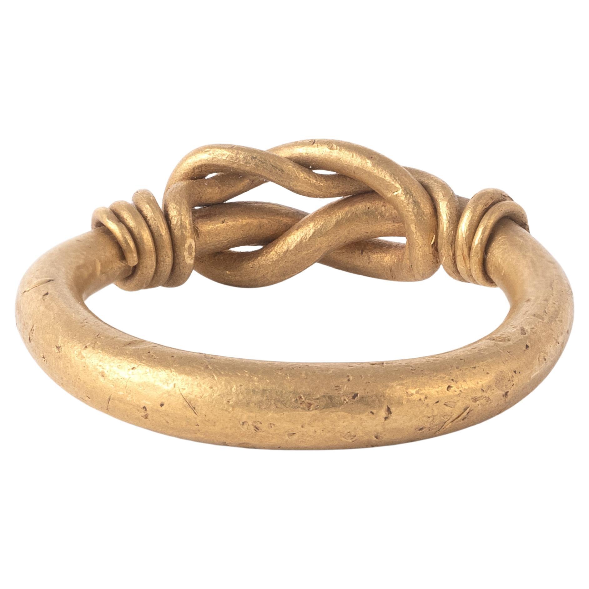 Women's or Men's A Greek High Karat Gold Ring. Hercules' Knot 4th - 3rd century B.C For Sale