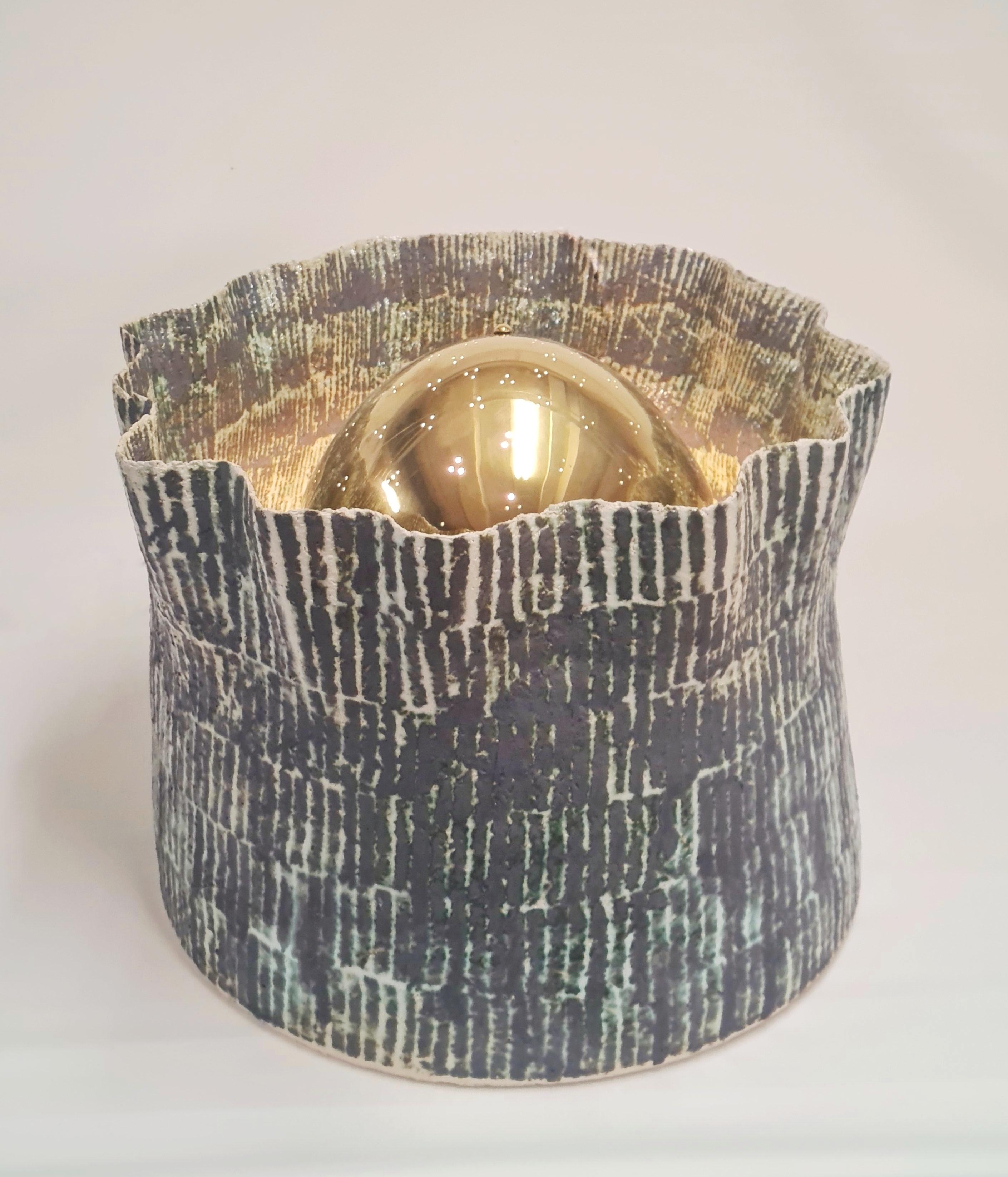 Un panier d'art en céramique verte et noire, The Forest Series 2, Kati Tuominen-Niittylä en vente 1