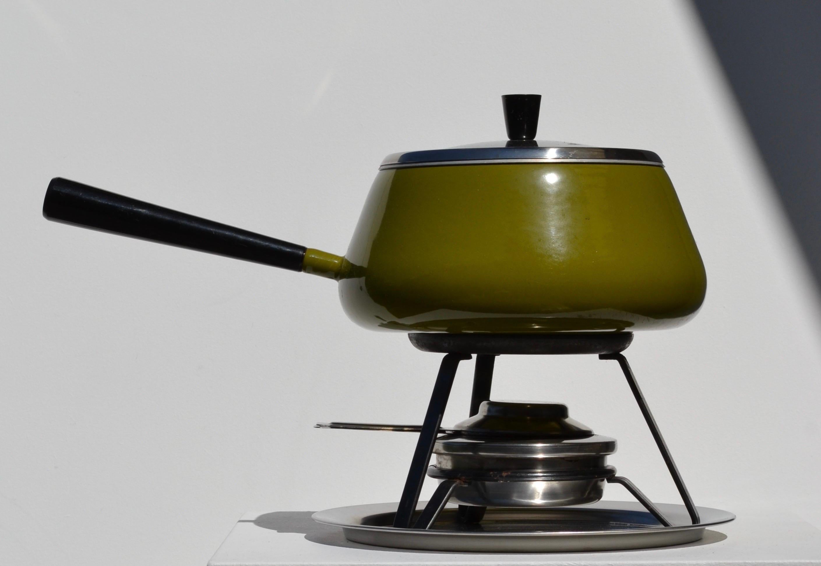 Steel A green Fondue Set – Switzerland - 1960s For Sale