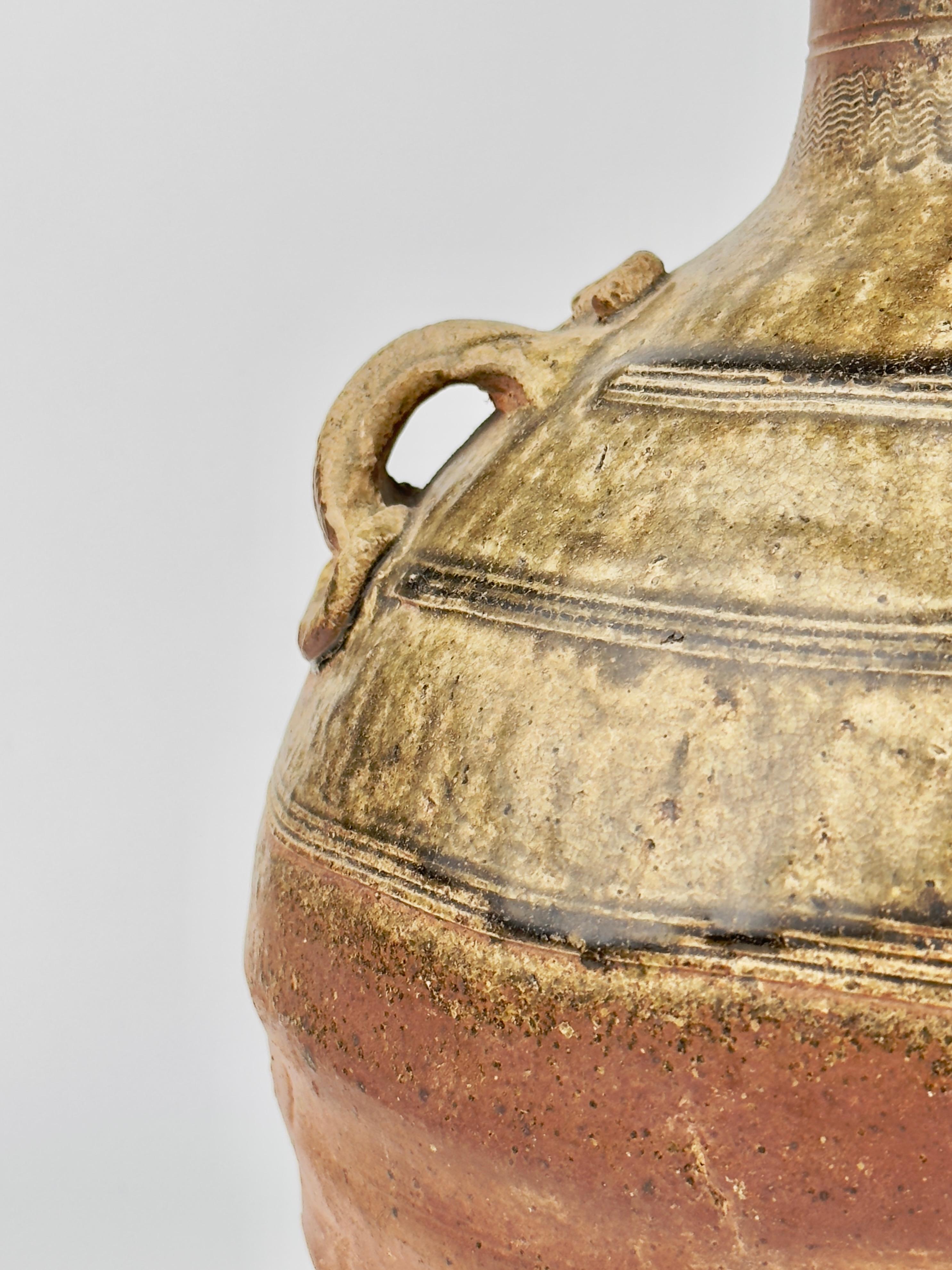 A Green-Glazed Stoneware Jar (Hu Vessel), Han Dynasty For Sale 5