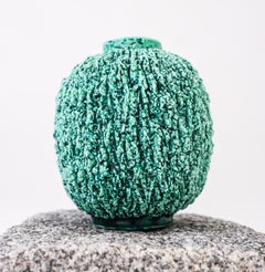 A Green Hedgehog vase - Chamotte - Gunnar Nylund - Rörstrand
