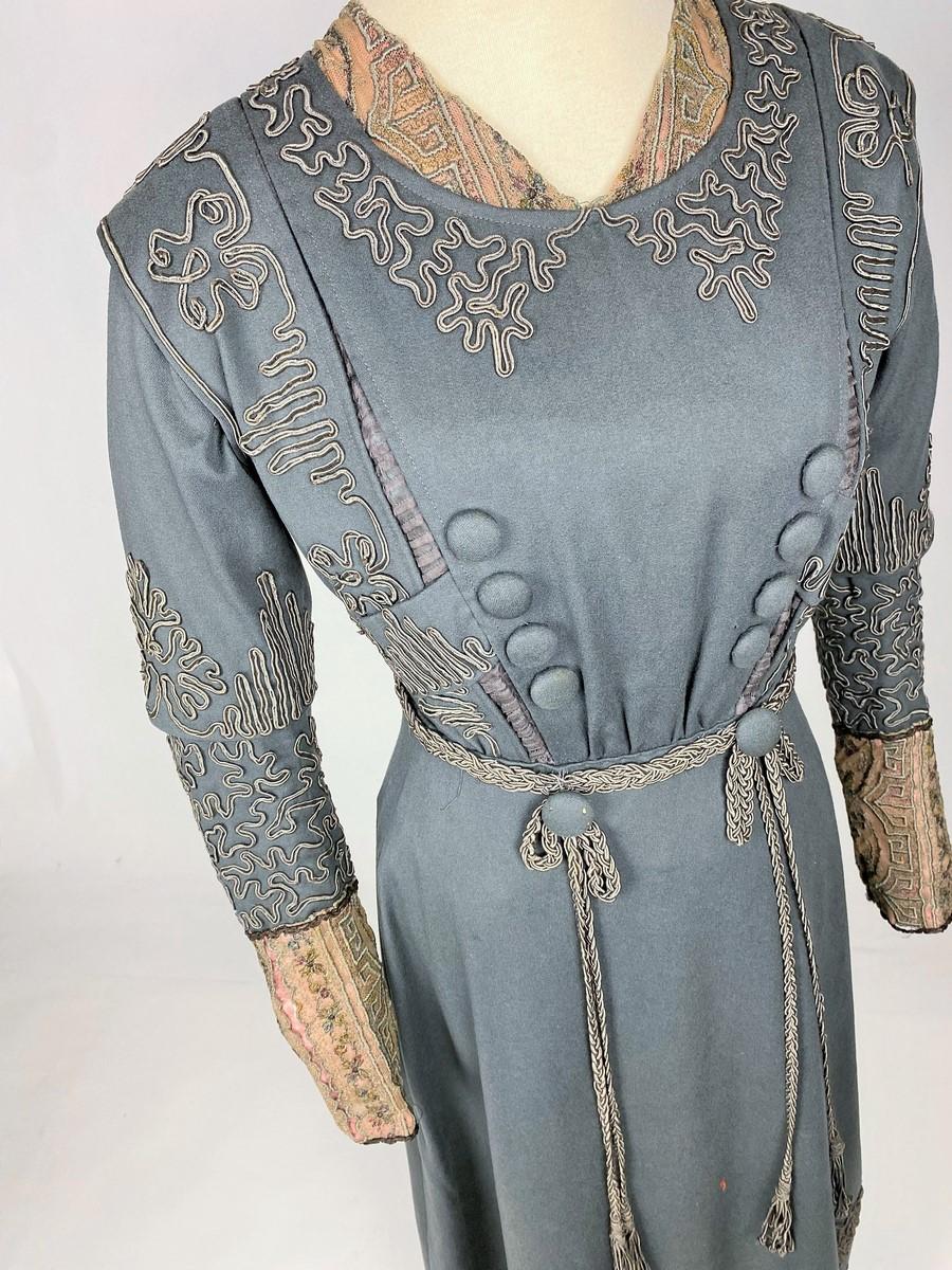 A Grey Wool Afternoon Gown with Appliqué trimmings and Lace Circa 1905-1910 For Sale 9