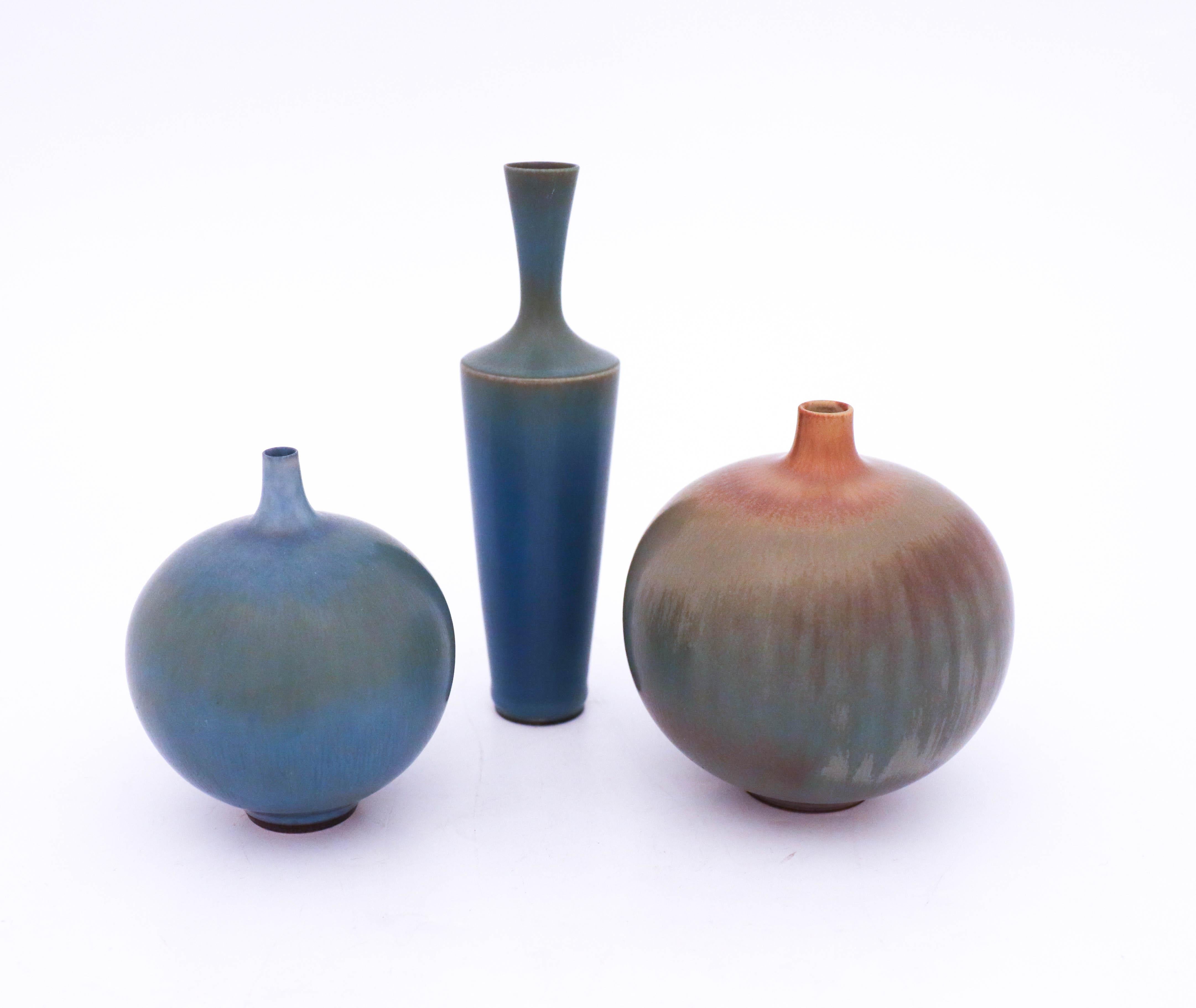 Group of 3 Stoneware Vases, Berndt Friberg, Gustavsberg - Scandinavian Modern In Good Condition In Stockholm, SE