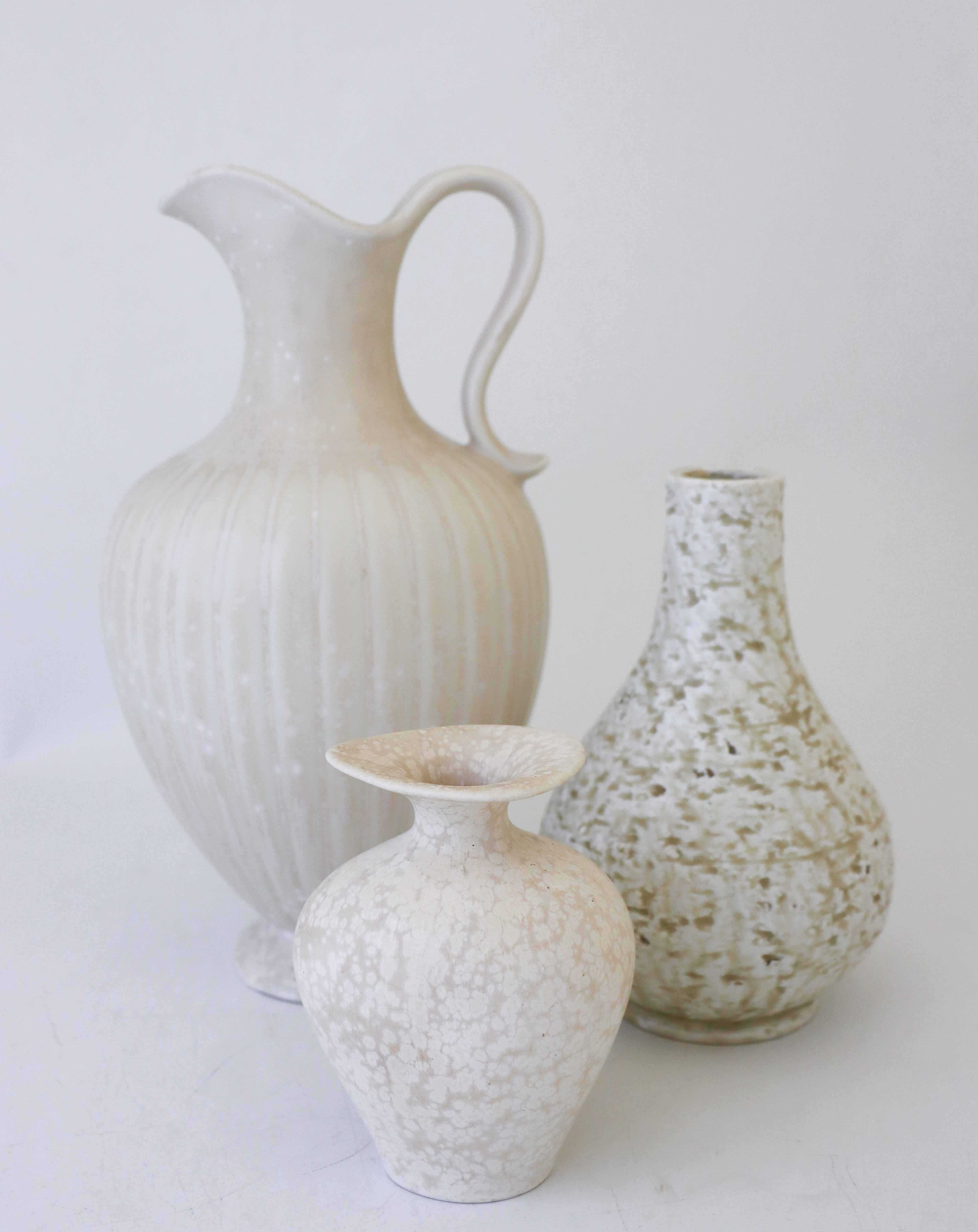 Group of 3 White Vases, Gunnar Nylund, Rörstrand, Mid-Century Vintage In Excellent Condition In Stockholm, SE