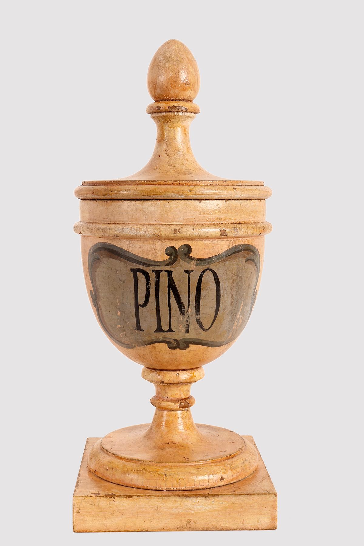 A group of 7 herbalist pharmacy wooden jars, Italy 1870.  For Sale 1