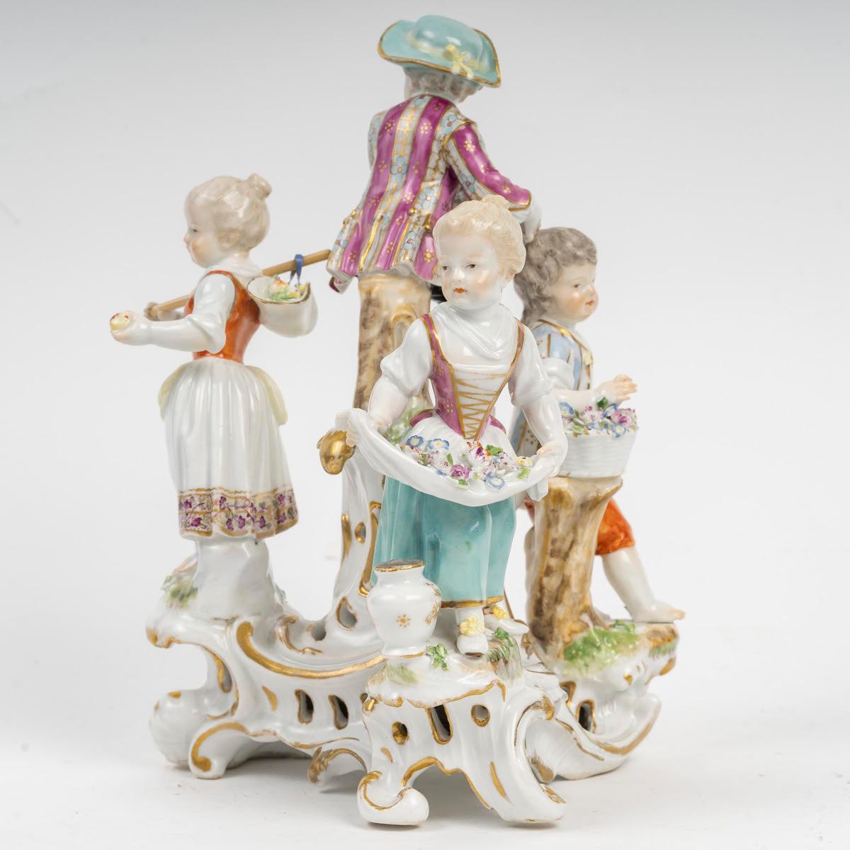 Français Groupe d'enfants en porcelaine de Meissen Porcelain du XVIIIe siècle, période Louis XVI. en vente