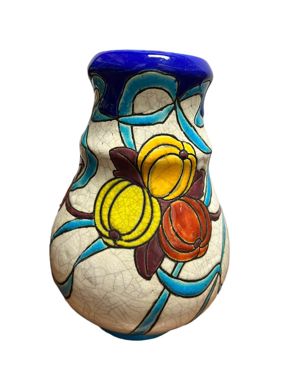 Art déco Groupe de quatre vases à fleurs des années 1920 par l'artiste Charles Catteau en vente