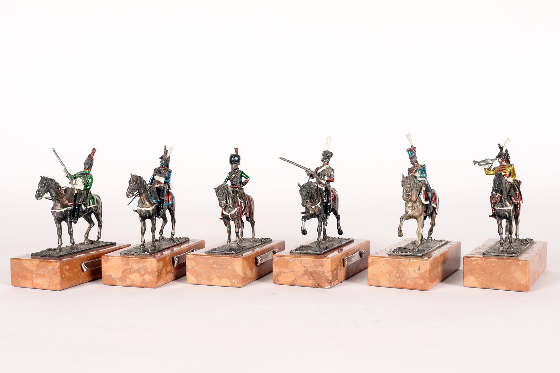 Gruppo di sei sculture in argento, marmo e smalto, Italia 1920. in vendita 6
