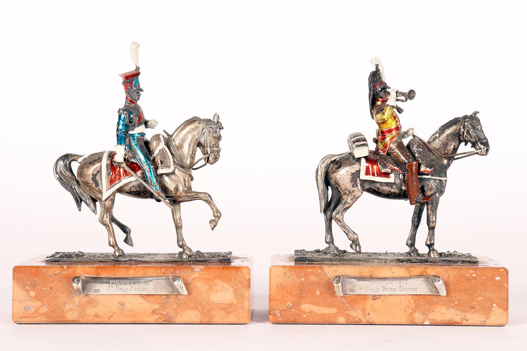 XX secolo Gruppo di sei sculture in argento, marmo e smalto, Italia 1920. in vendita