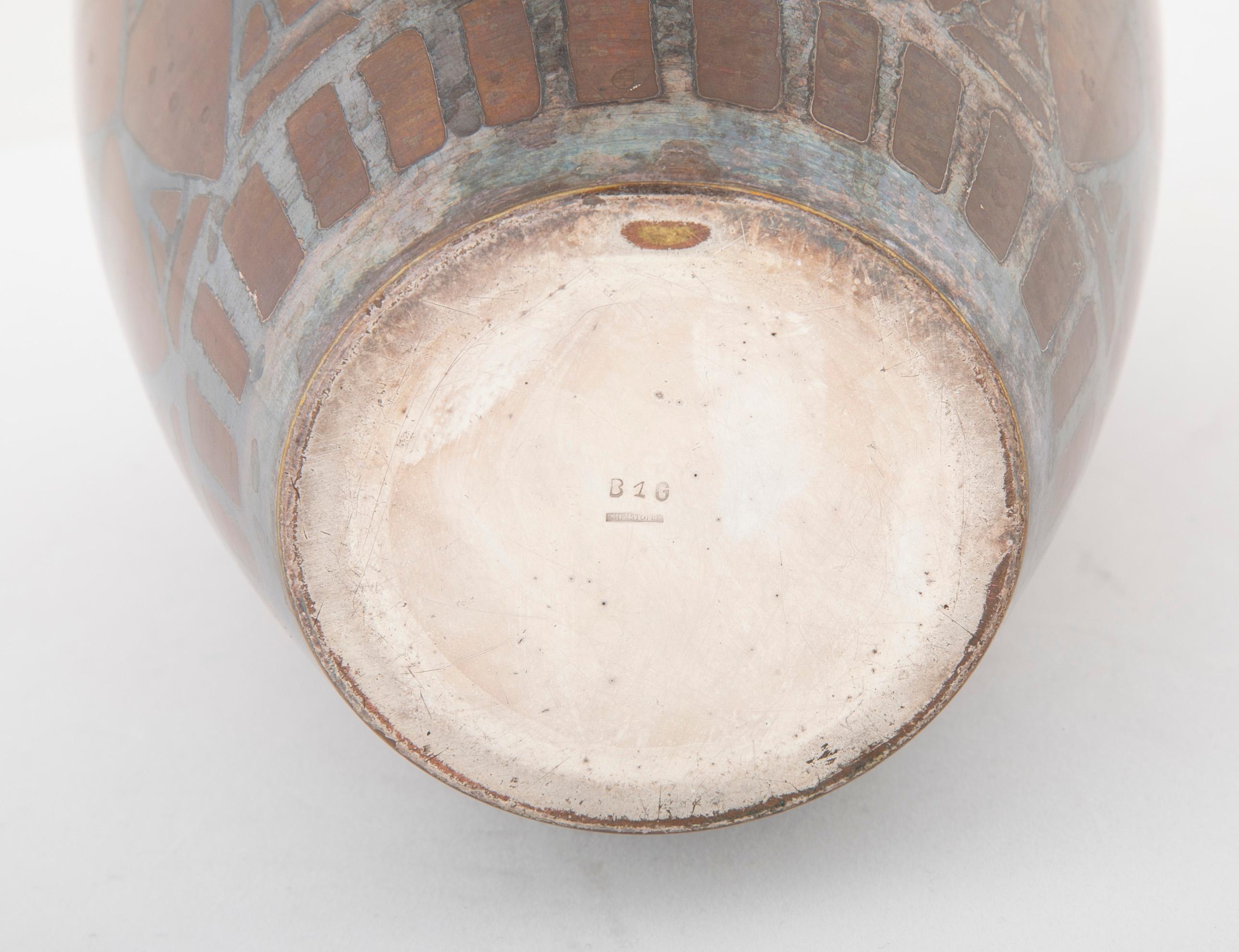 20ième siècle Groupe de trois vases Dinanderie en cuivre de Christofle et Luc Lanel en vente