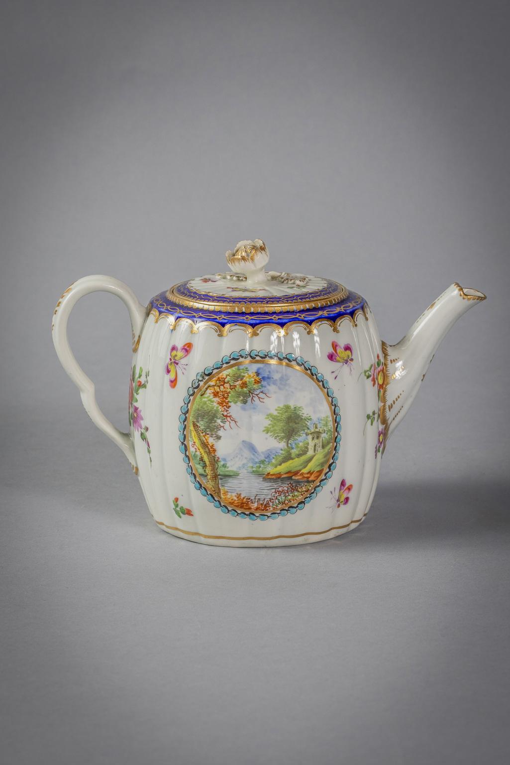 English Group of Worcester Lord Henry Tynne Type Teawares, circa 1775 For Sale