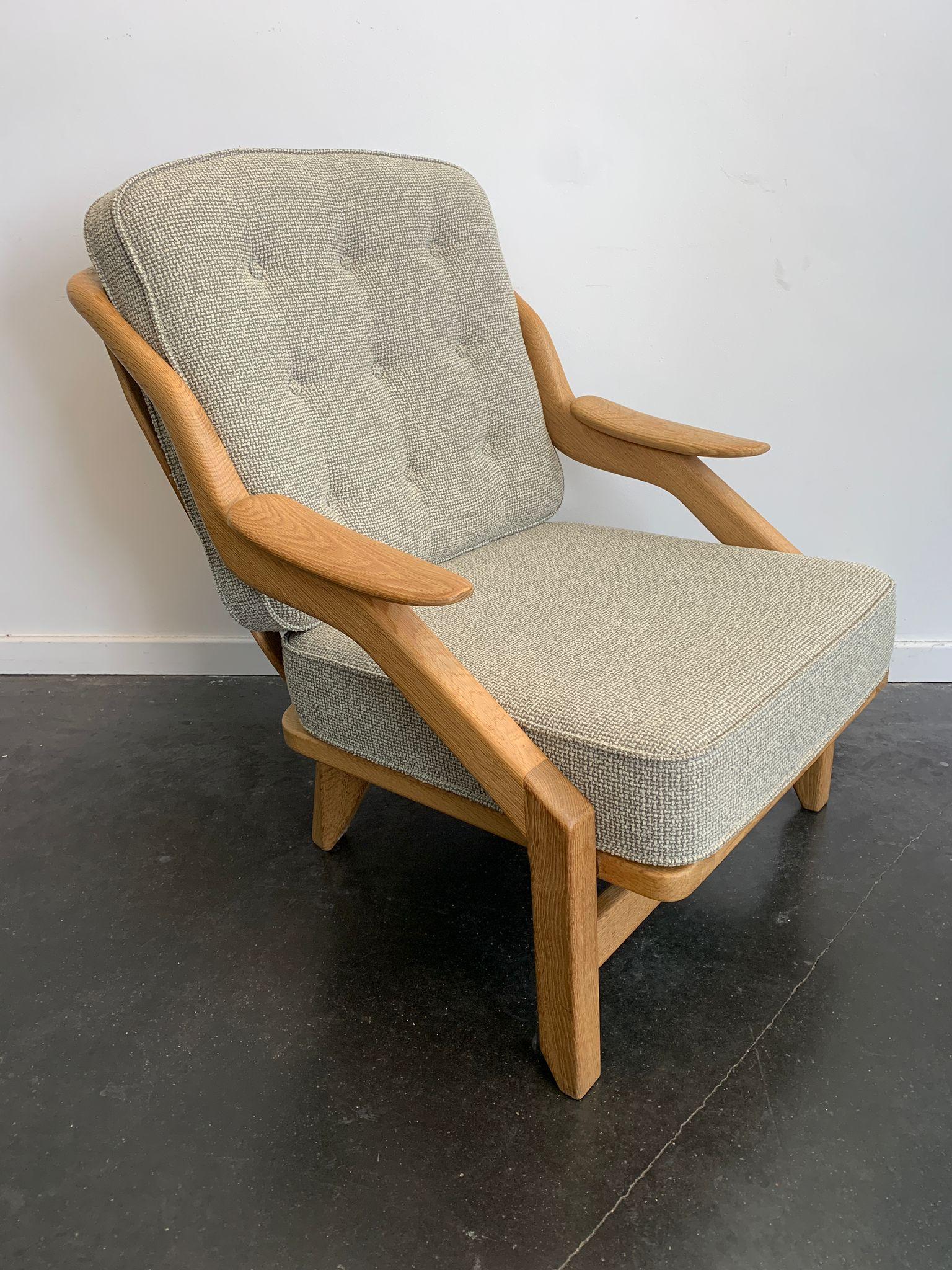 A Guillerme et Chambron armchair in solid oak Moderno en venta