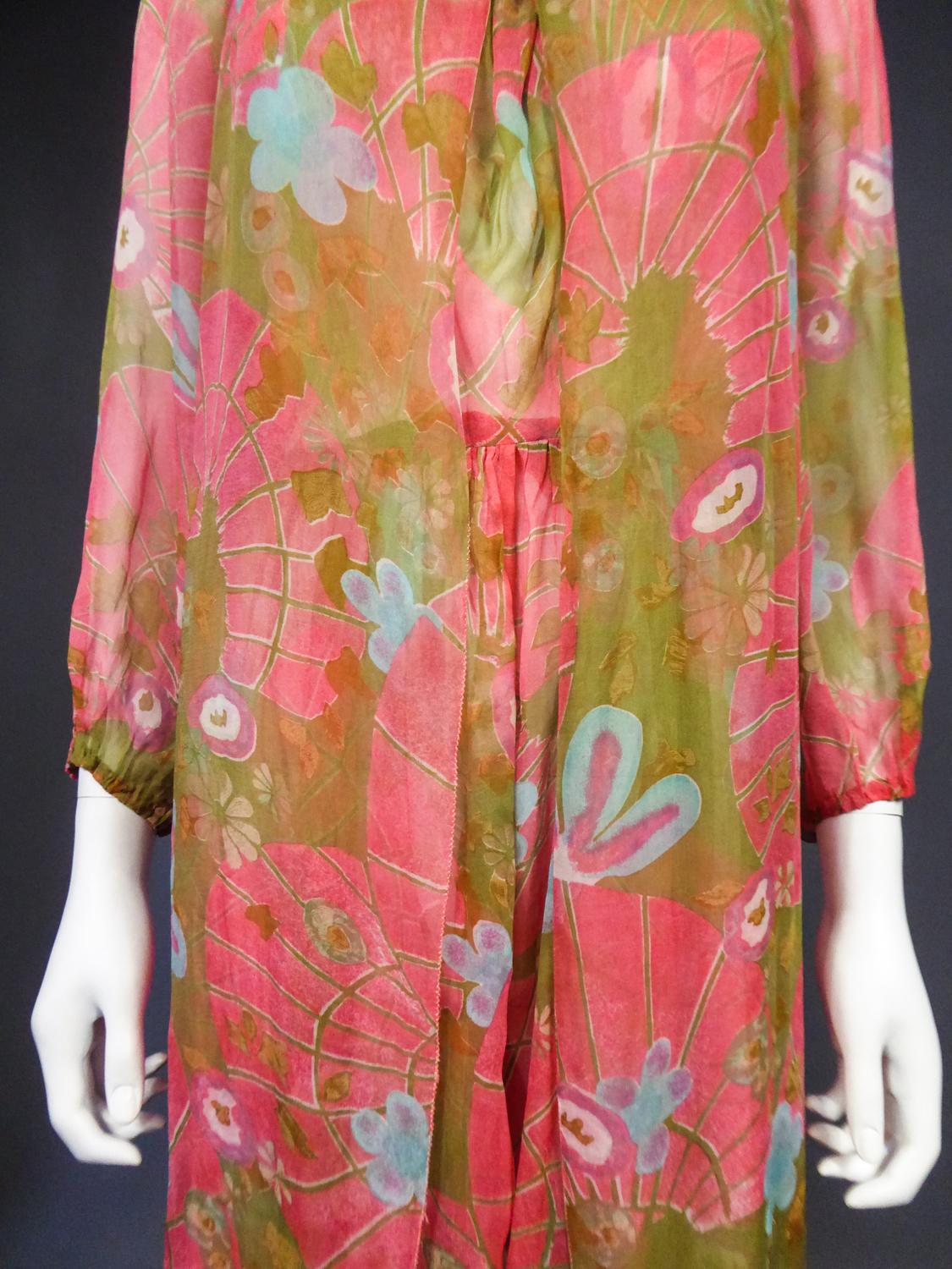 A Guy Laroche Set in Printed Silk Crepe - French Circa 1965 For Sale 5