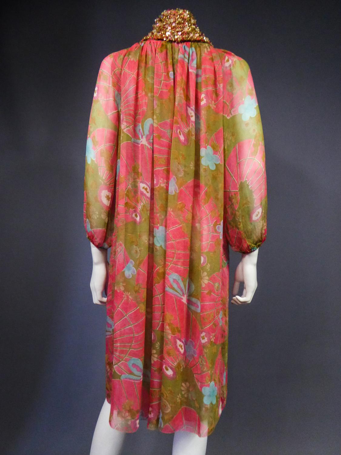 A Guy Laroche Set in Printed Silk Crepe - French Circa 1965 For Sale 10