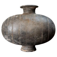 A Han Dynasty Cocoon Jar